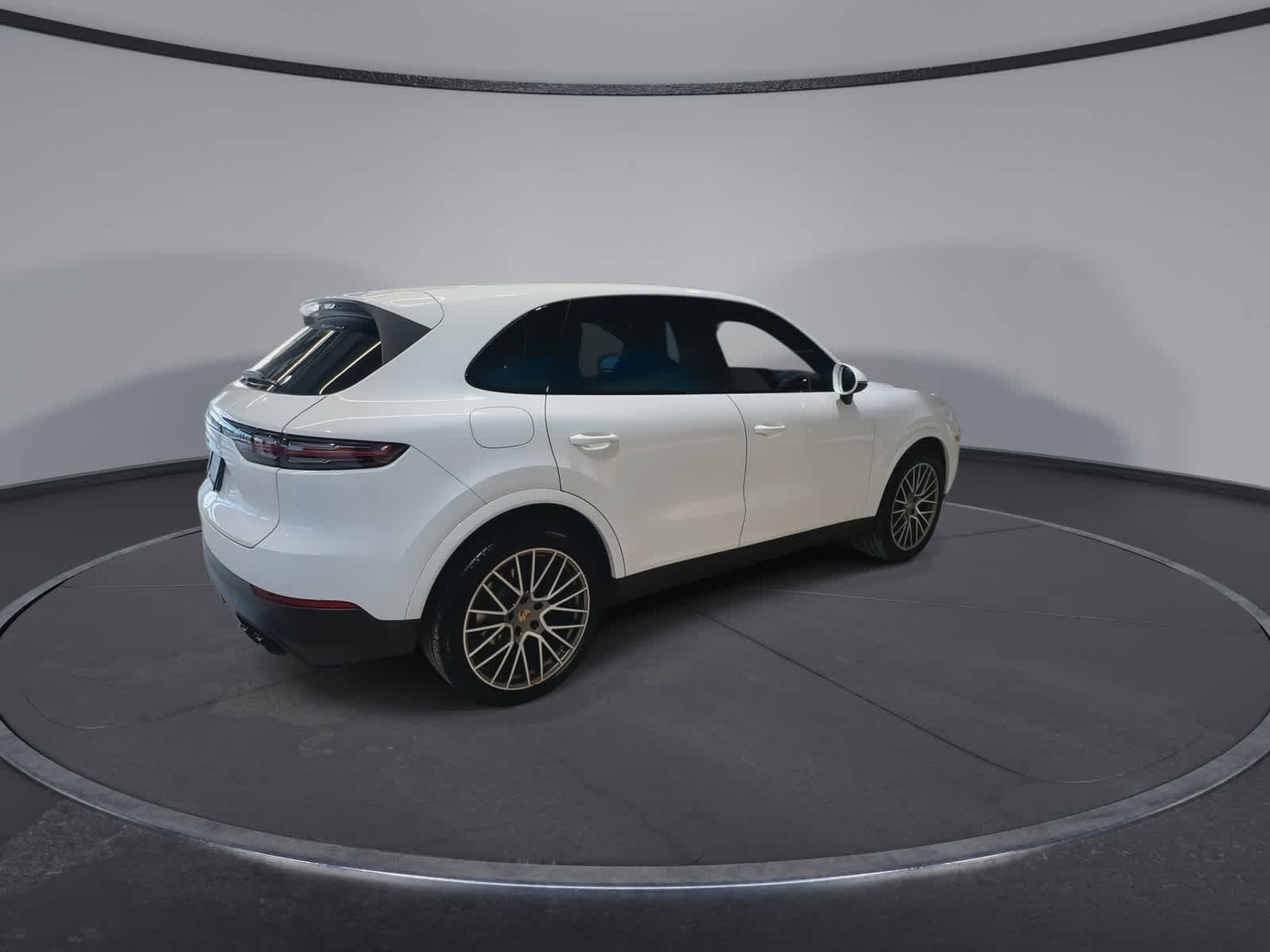 Thumbnail: 2022 Porsche Cayenne - 11