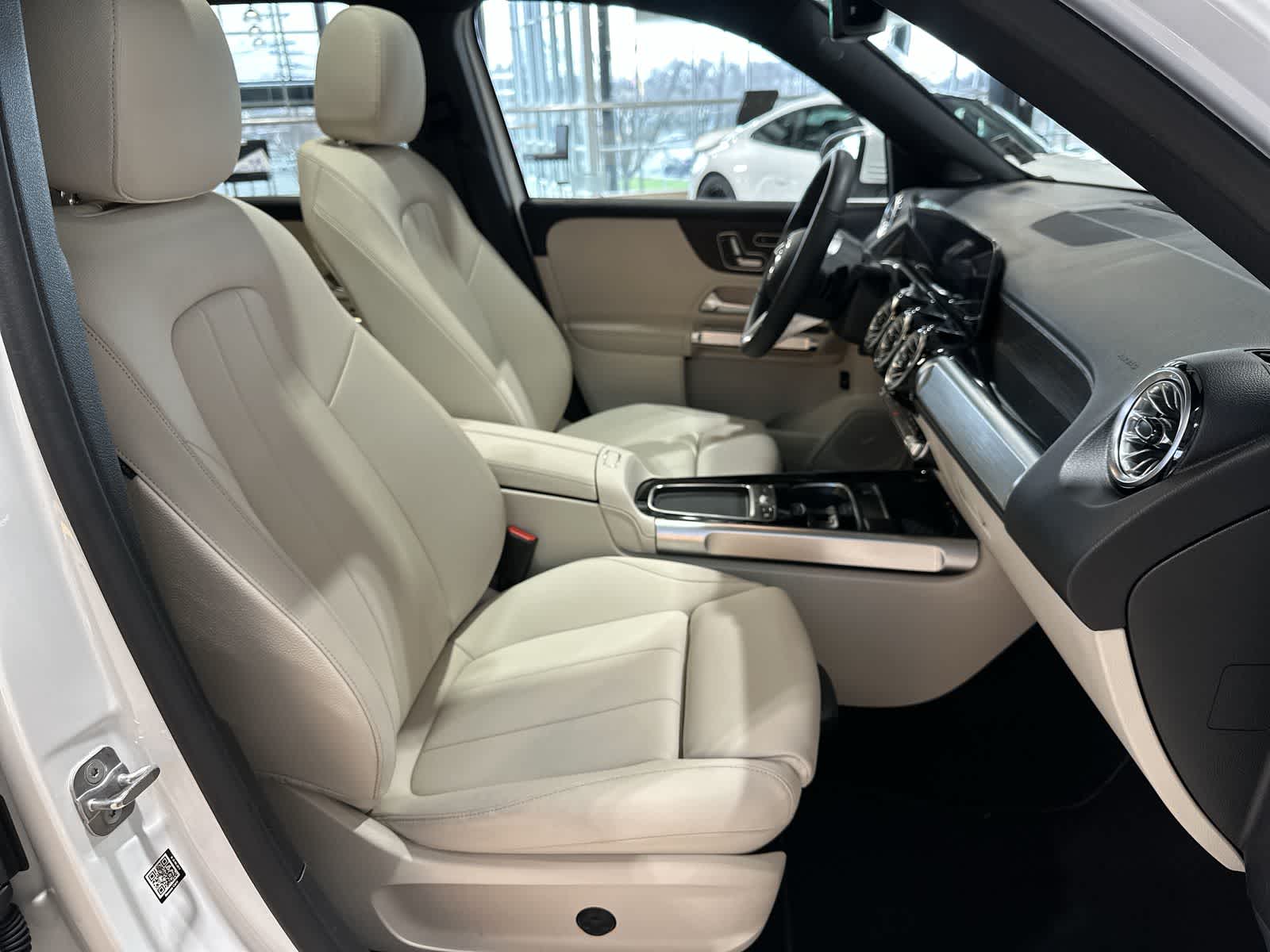 Thumbnail: 2026 Mercedes-Benz GLB - 26