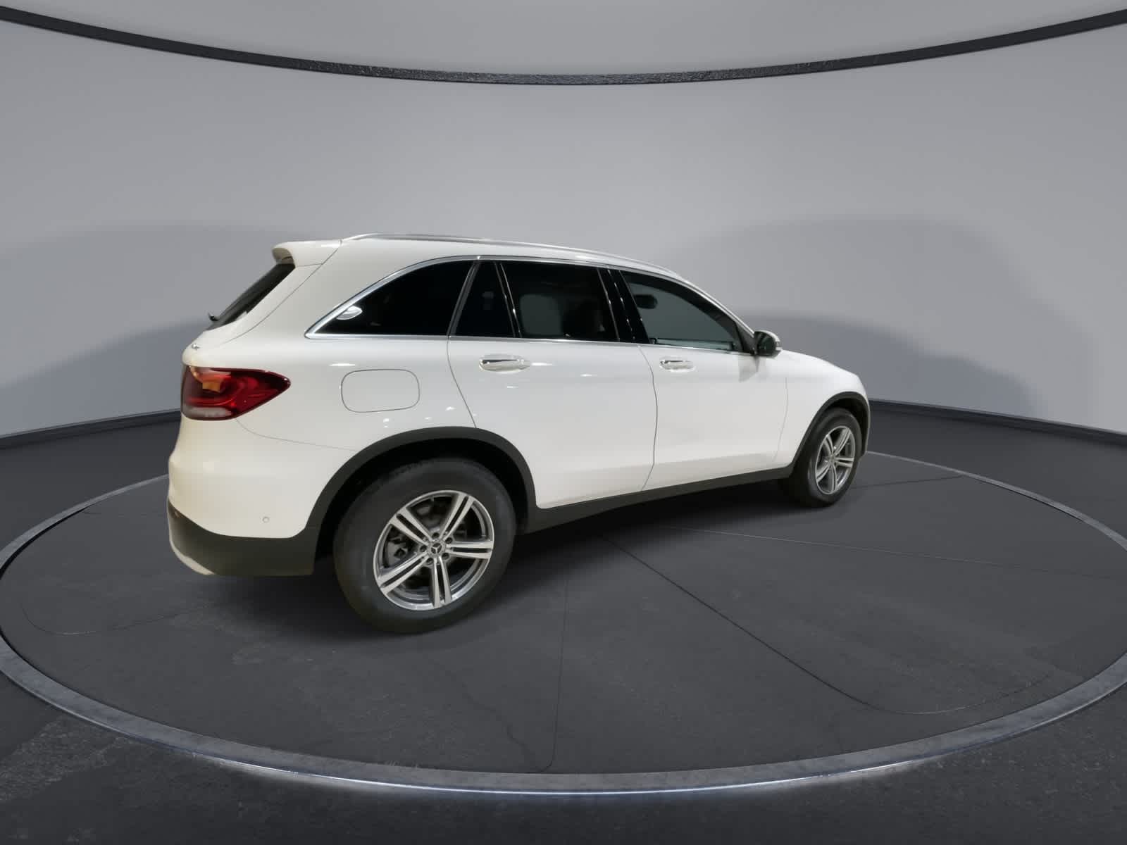 Thumbnail: 2022 Mercedes-Benz GLC - 12