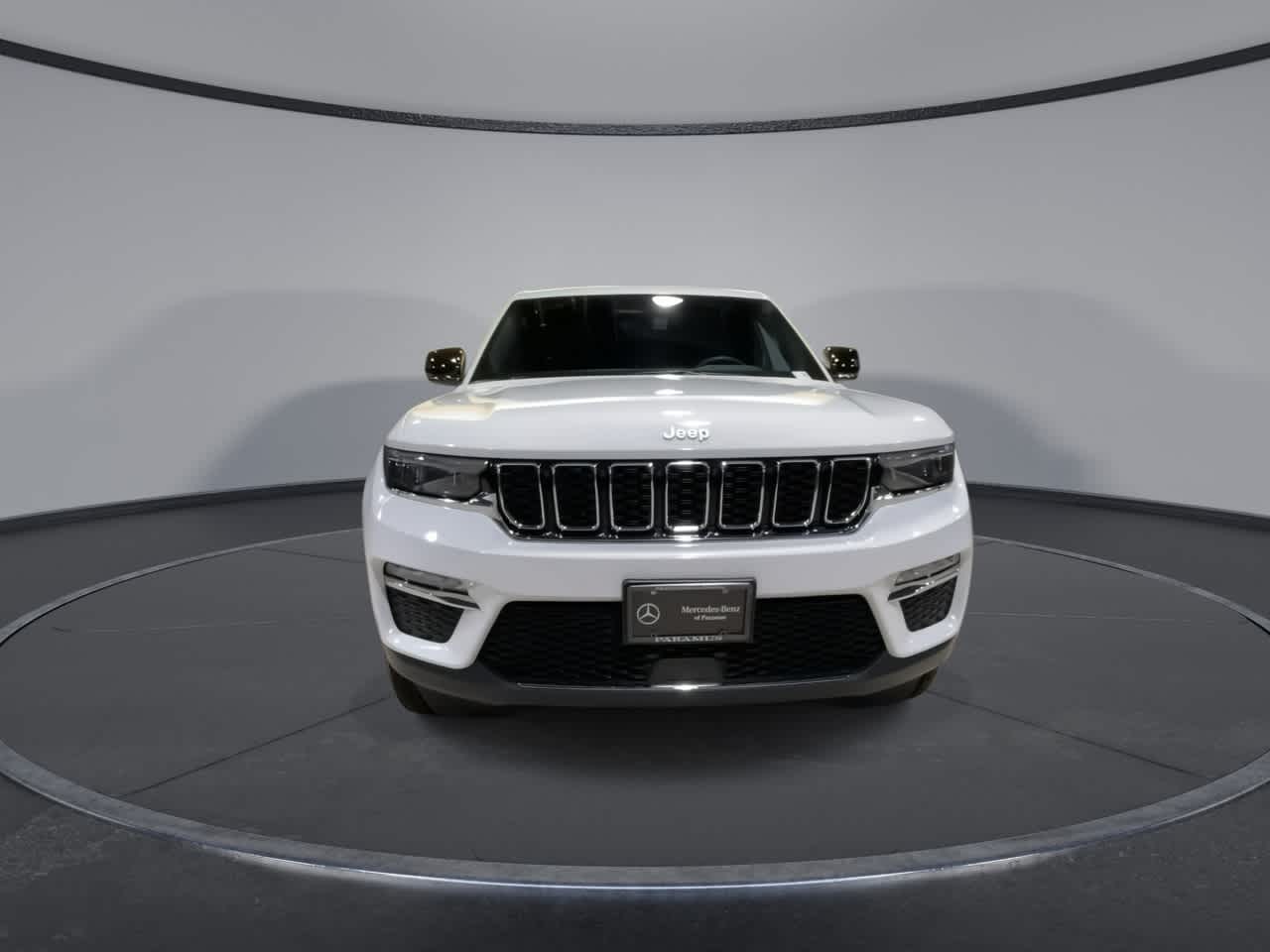 Thumbnail: 2024 Jeep Grand Cherokee - 4