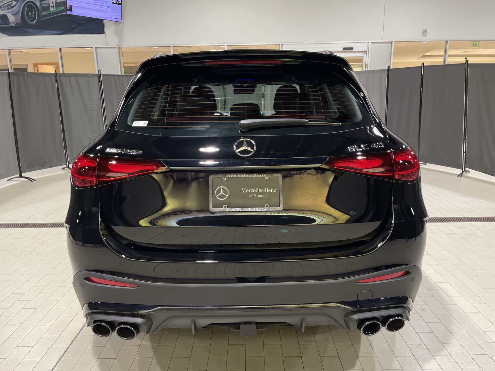 Thumbnail: 2024 Mercedes-Benz GLC - 17