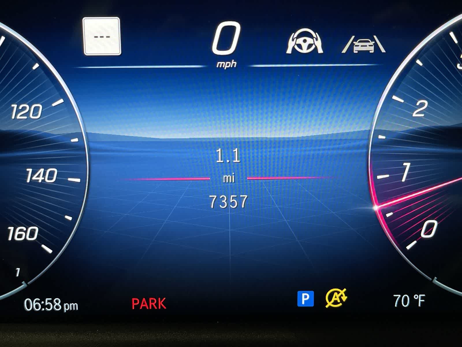 Thumbnail: 2025 Mercedes-Benz E-Class - 30