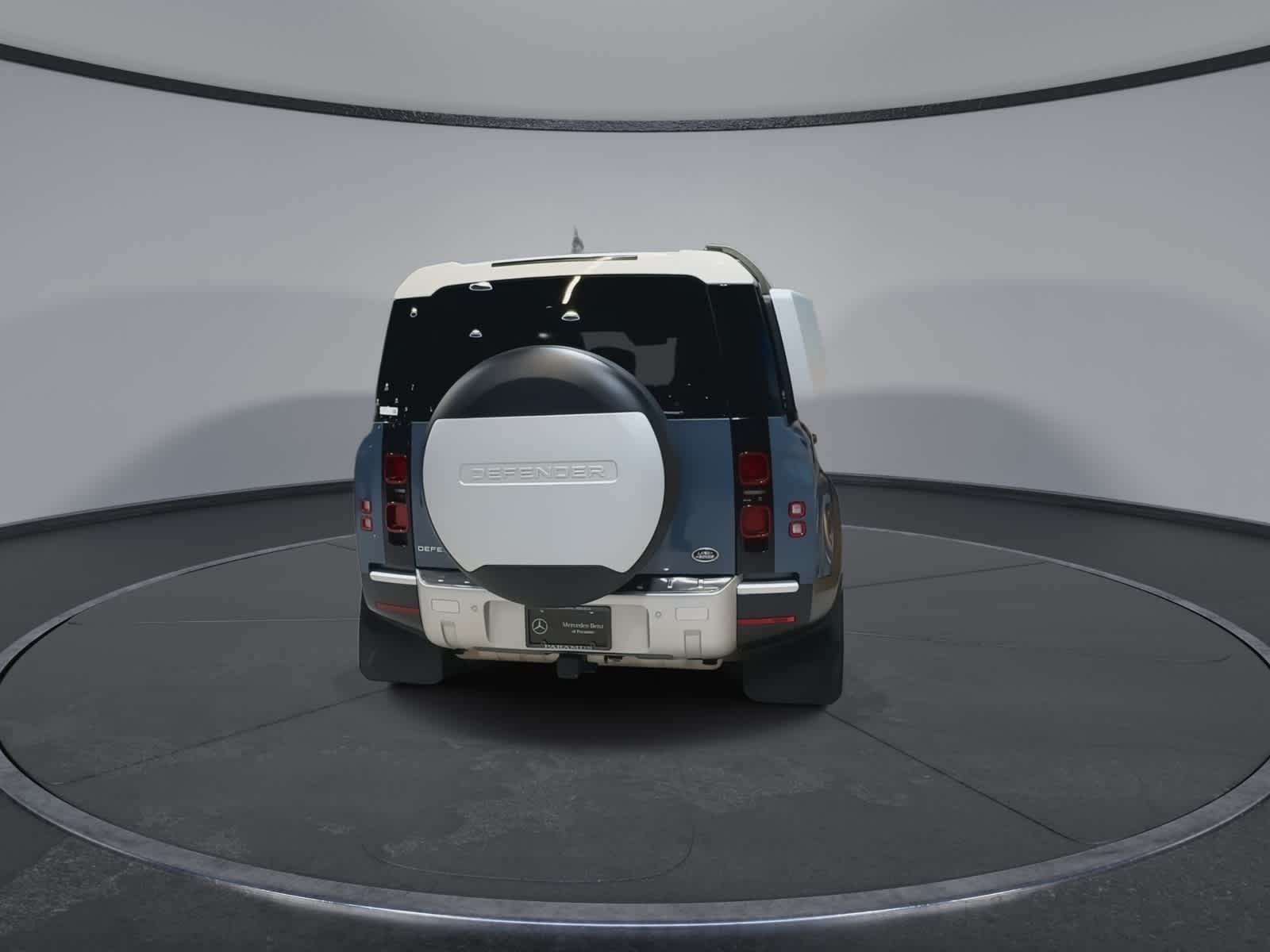 Thumbnail: 2020 Land Rover Defender - 10