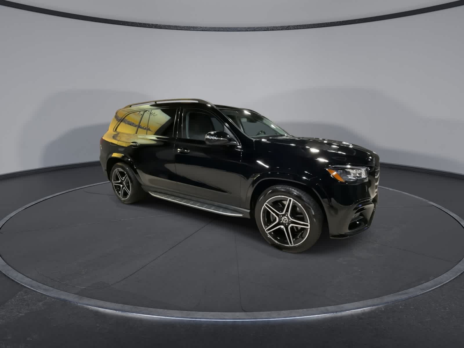 Thumbnail: 2025 Mercedes-Benz GLS - 2