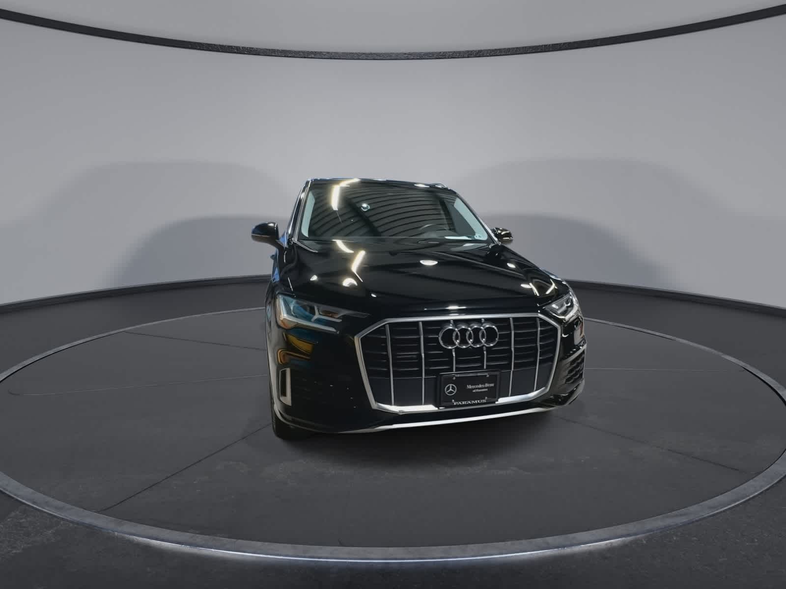 Thumbnail: 2022 Audi Q7 - 3