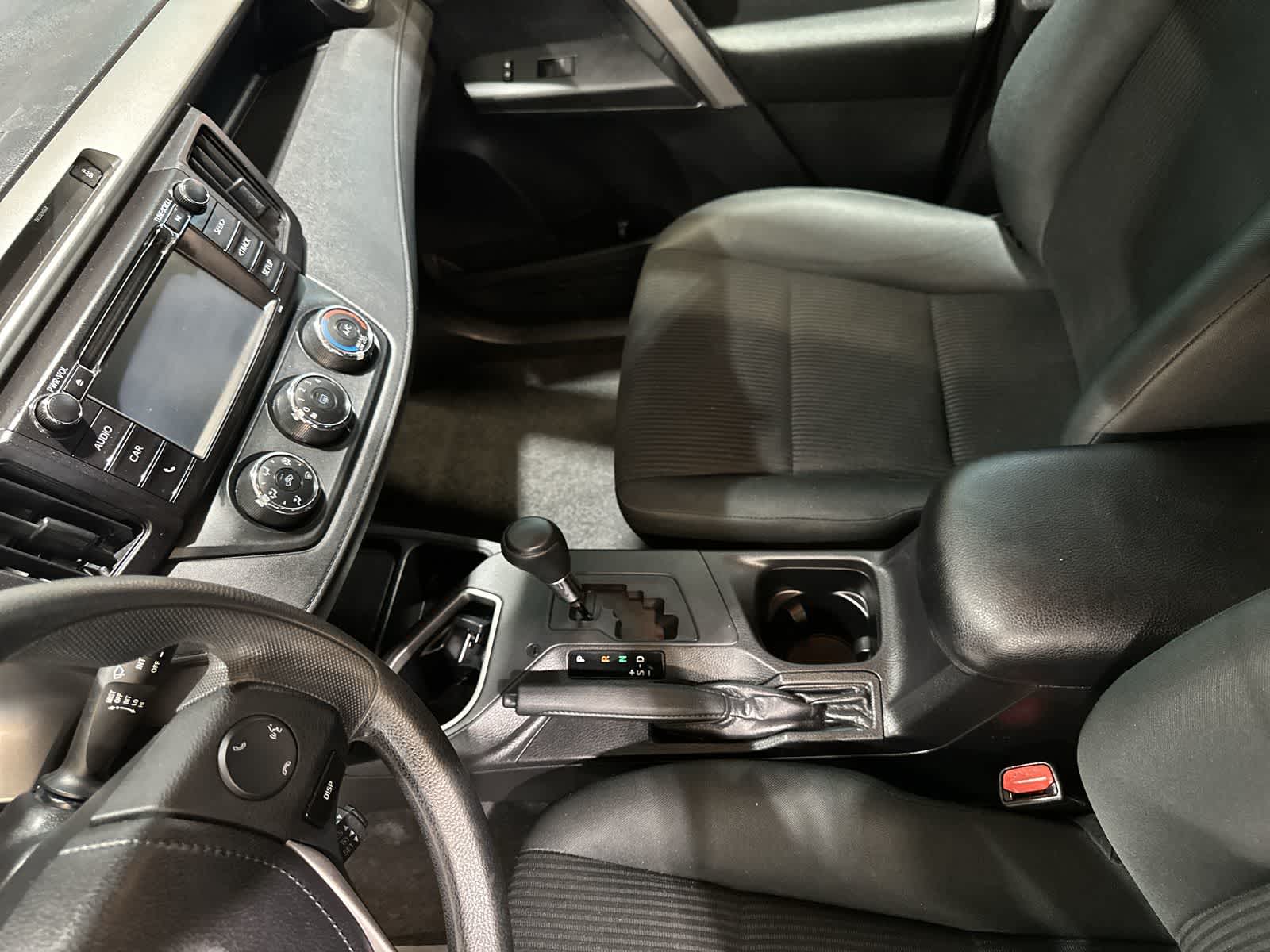 Thumbnail: 2016 Toyota RAV4 - 28
