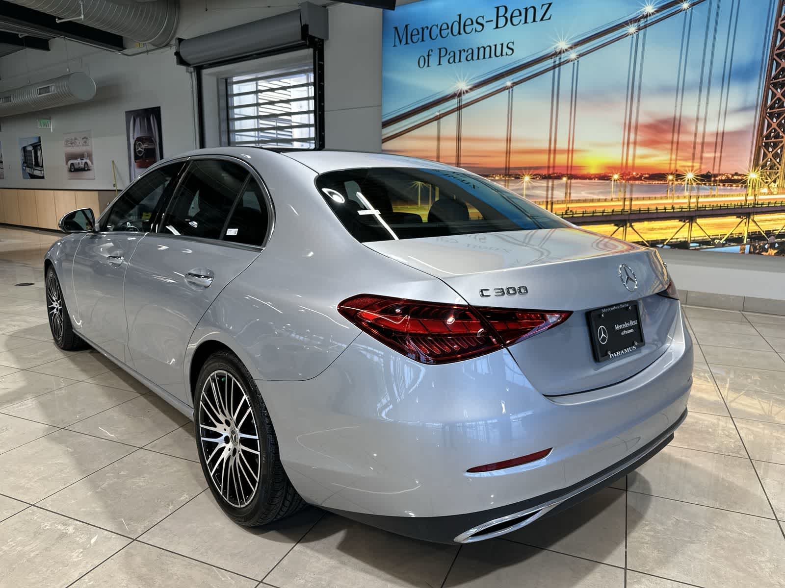 Thumbnail: 2022 Mercedes-Benz C-Class - 16