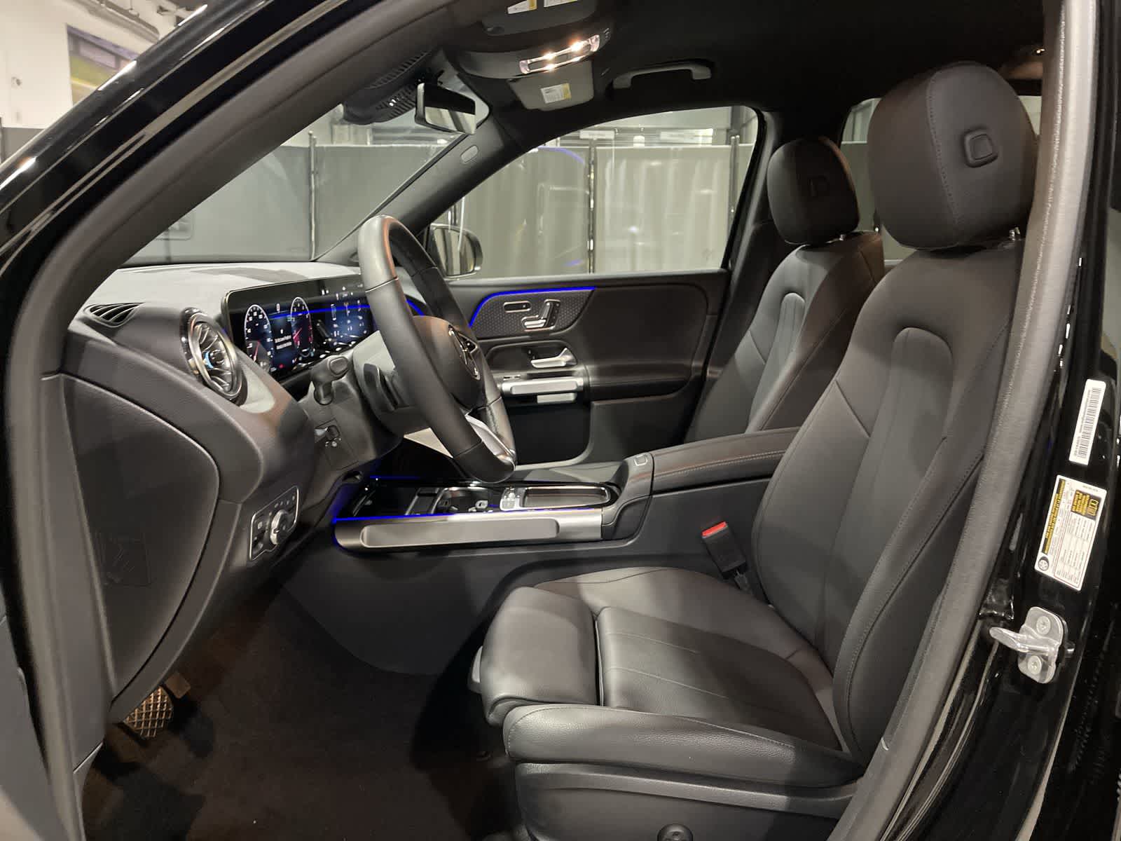 Thumbnail: 2025 Mercedes-Benz GLB - 14