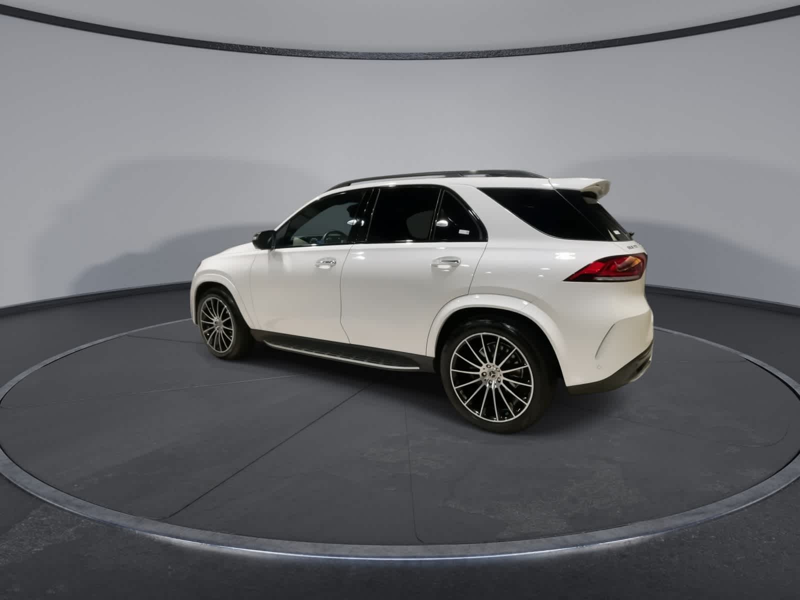 Thumbnail: 2023 Mercedes-Benz GLE - 8