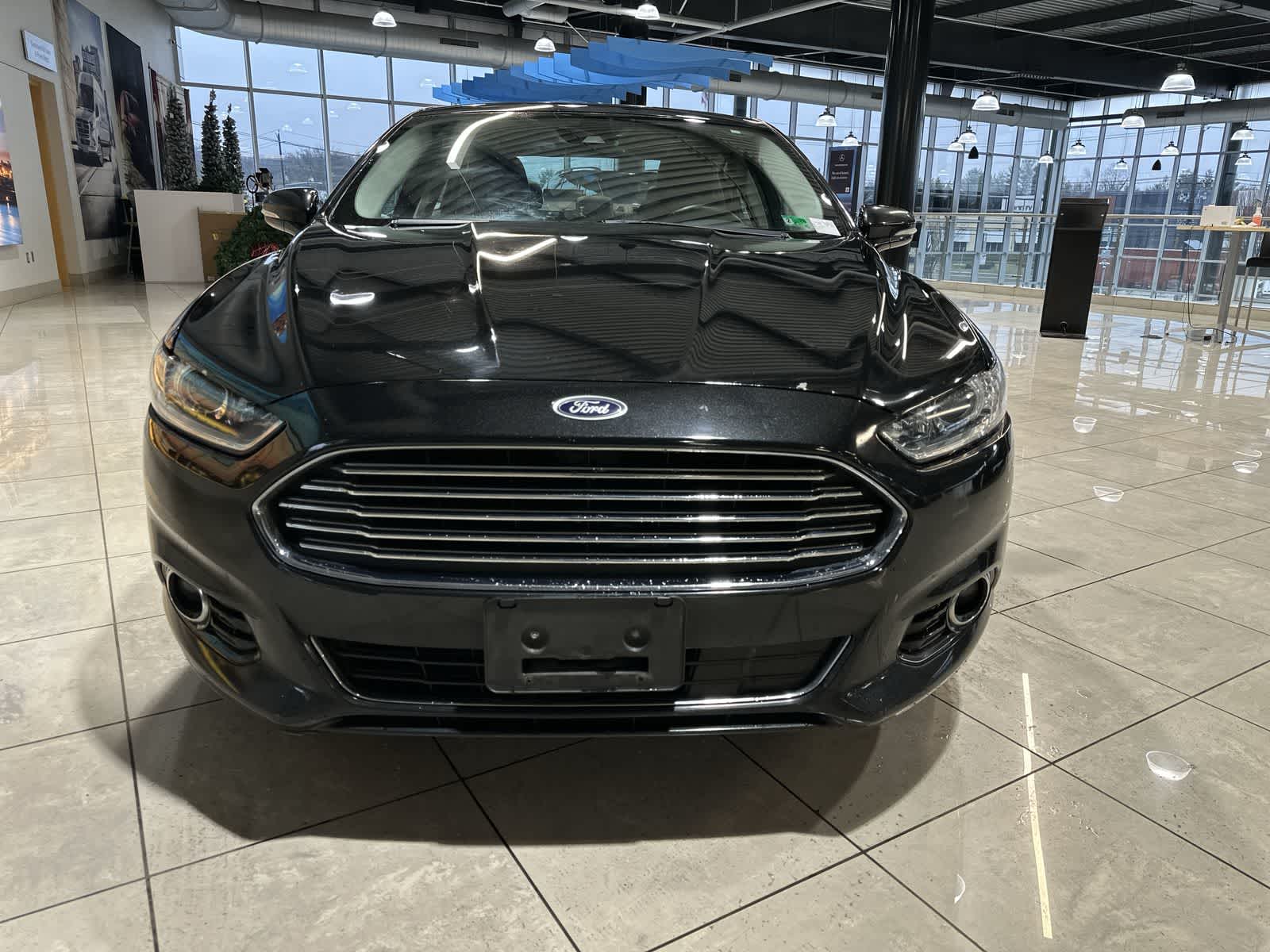 Thumbnail: 2013 Ford Fusion - 18