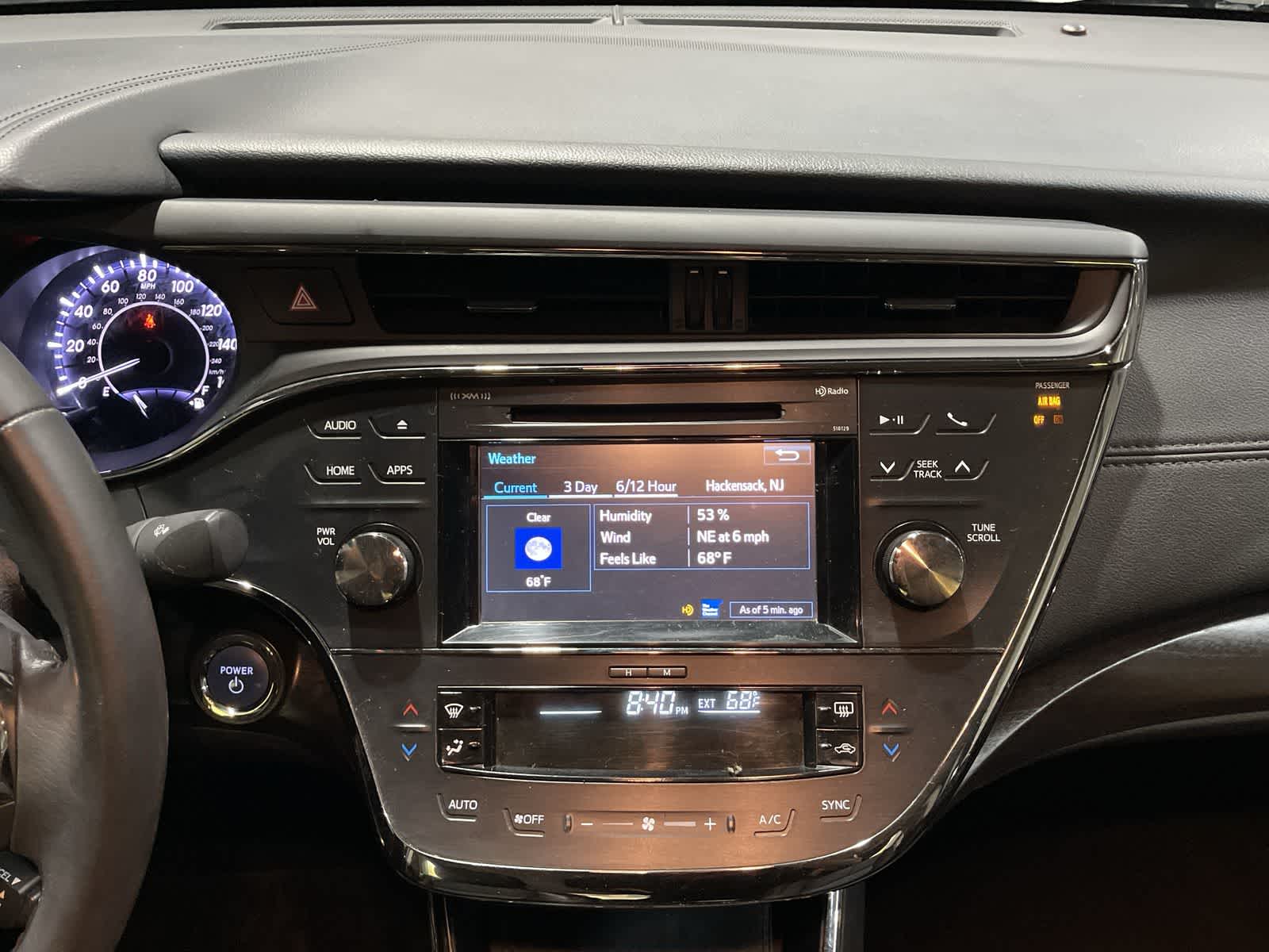 Thumbnail: 2016 Toyota Avalon - 28