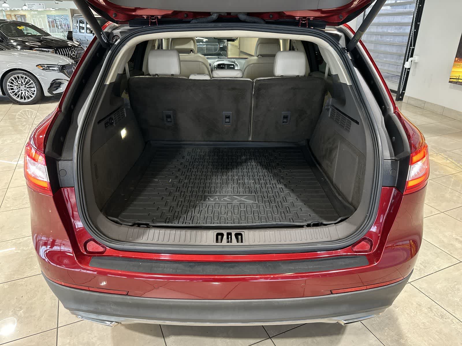 Thumbnail: 2016 Lincoln MKX - 31