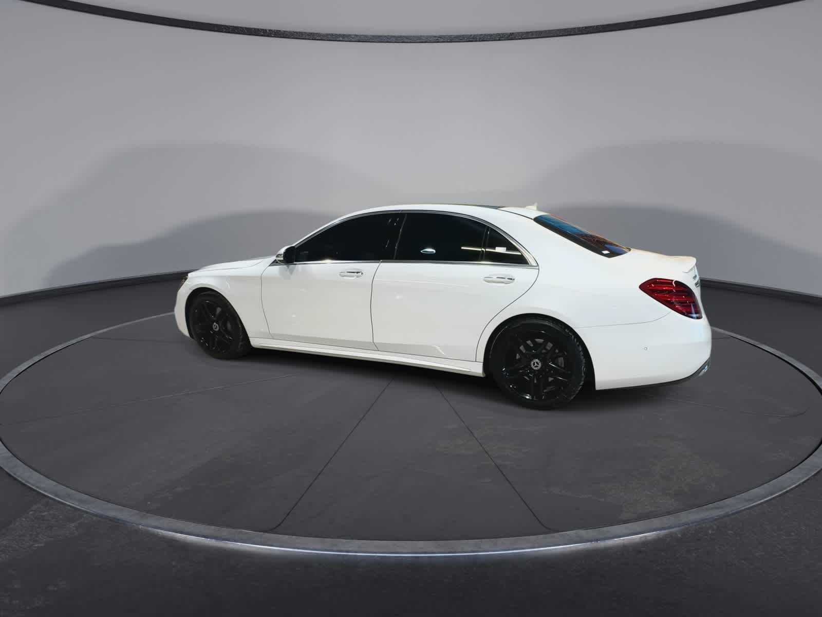 Thumbnail: 2019 Mercedes-Benz S-Class - 8