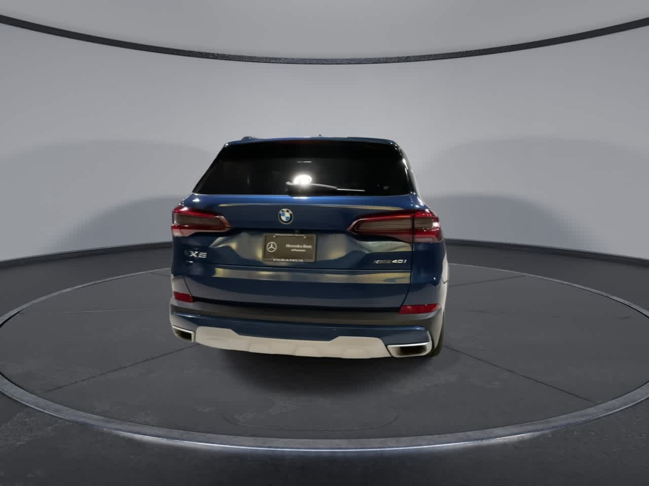 Thumbnail: 2023 BMW X5 - 11