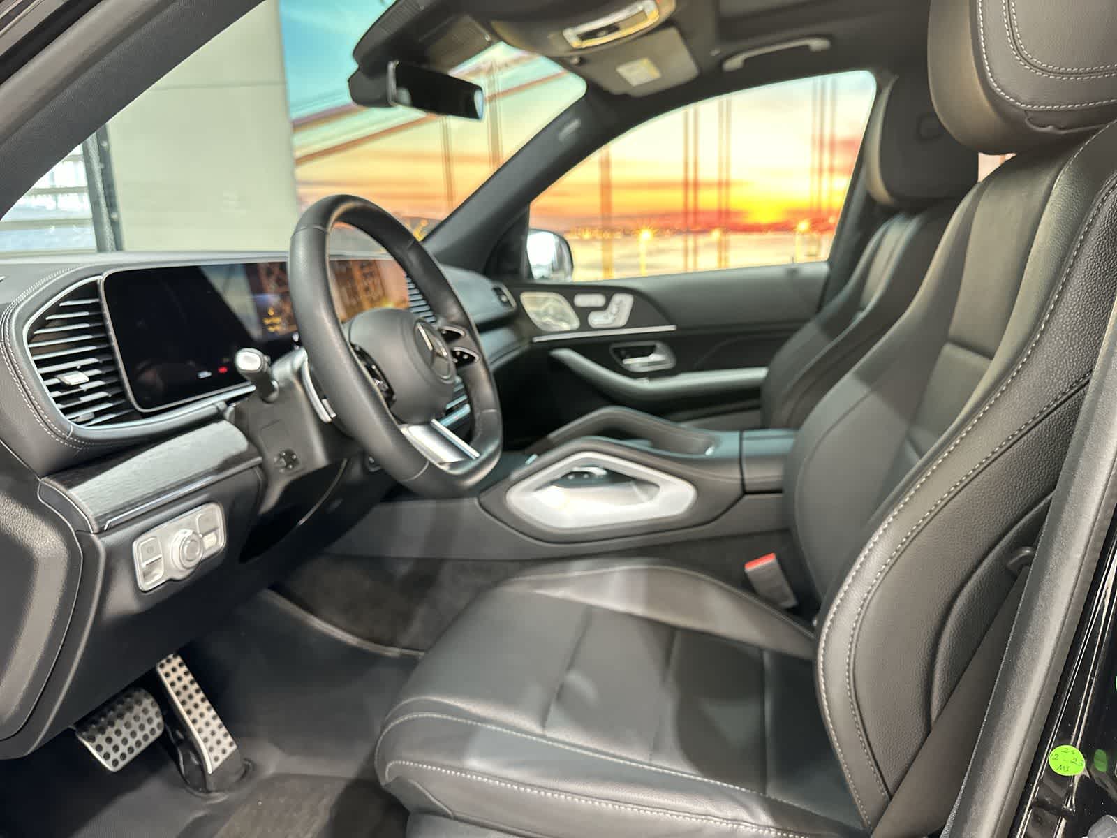 Thumbnail: 2025 Mercedes-Benz GLS - 14