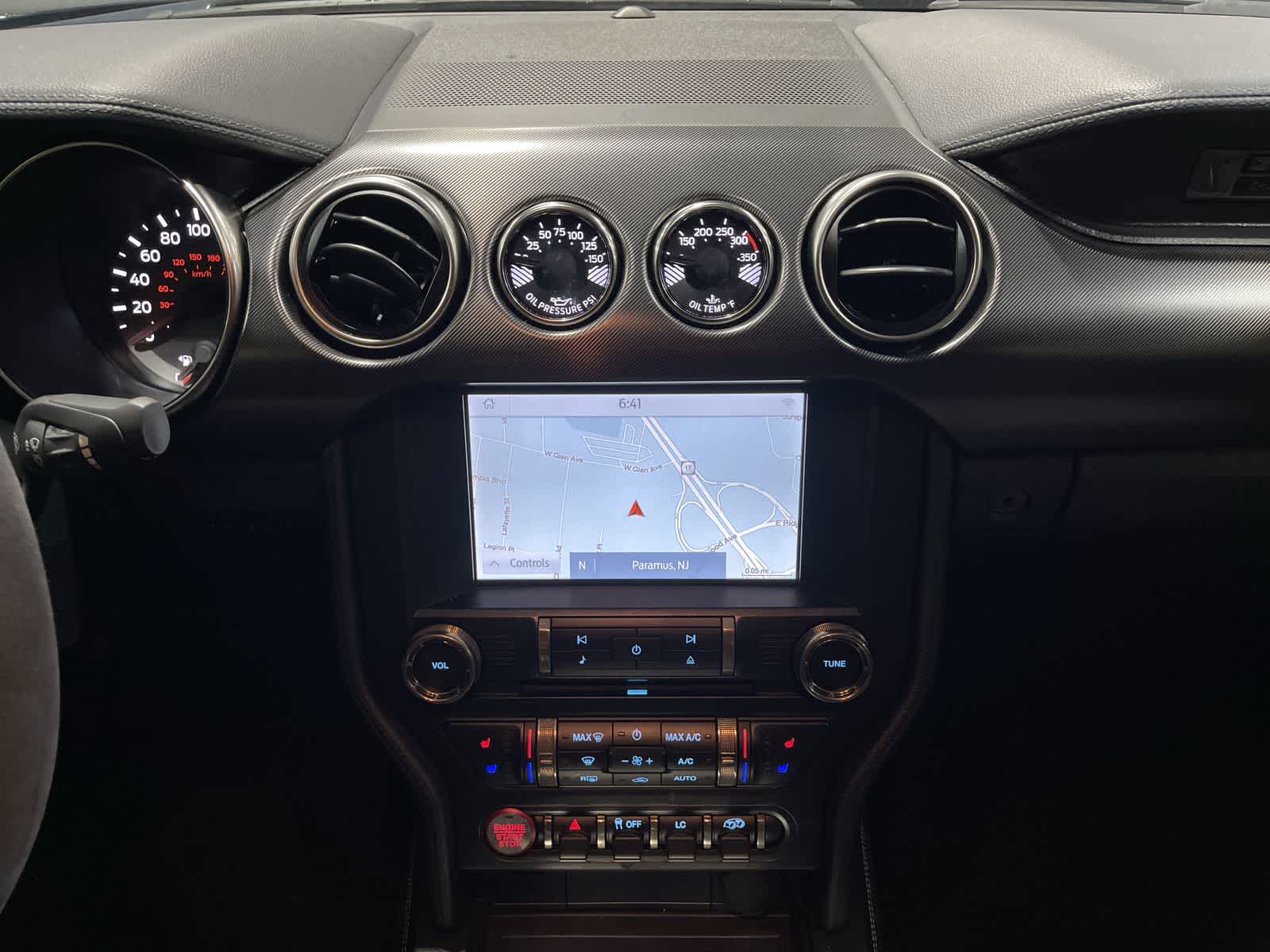 Thumbnail: 2019 Ford Econoline - 28