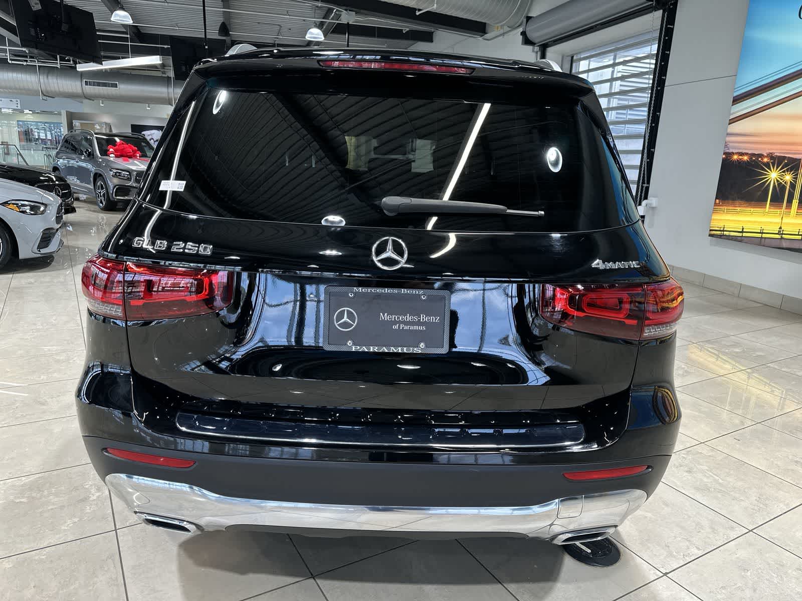 Thumbnail: 2022 Mercedes-Benz GLB - 17