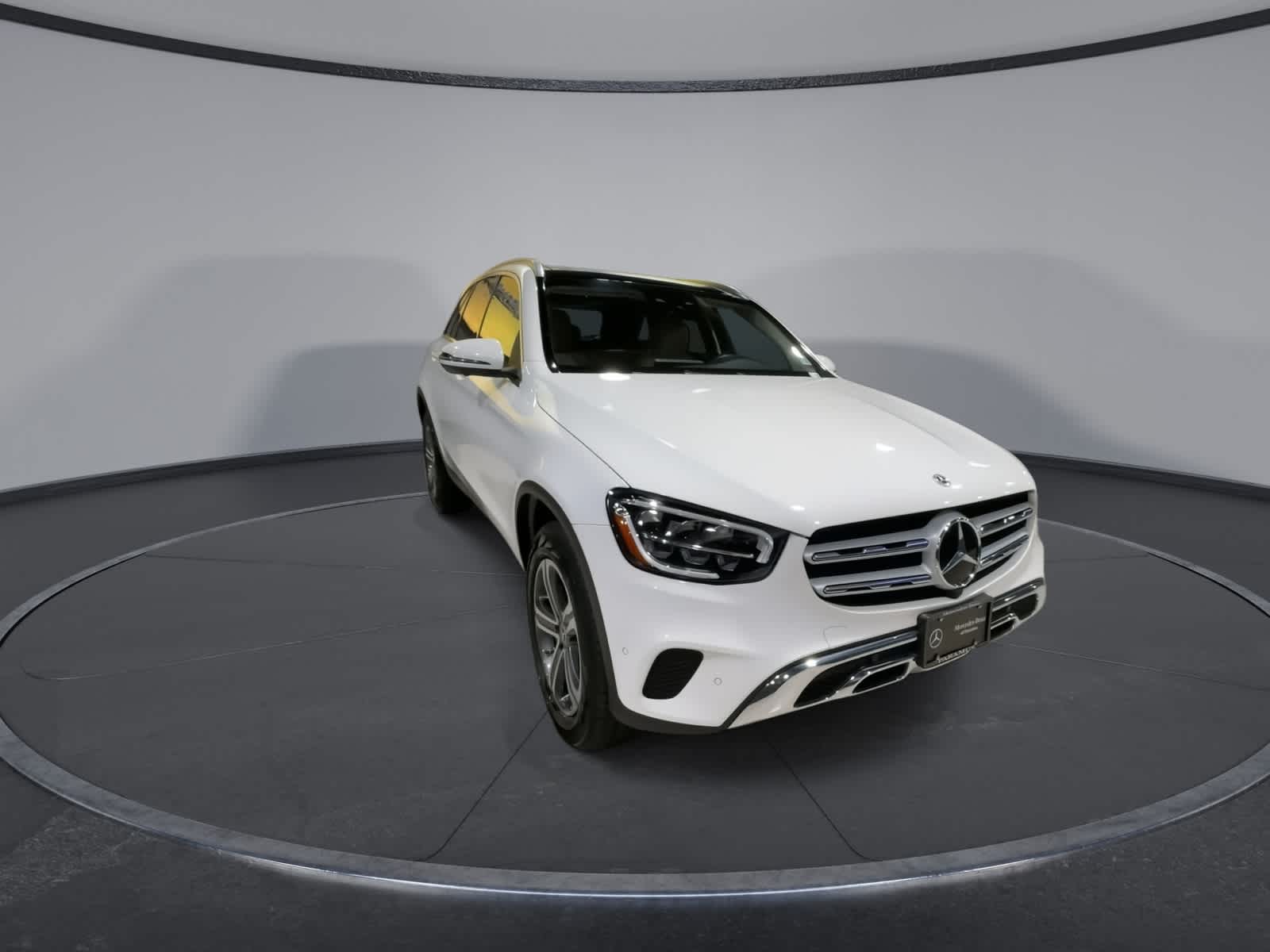 2022 Mercedes Benz GLC 300 4MATIC photo 3