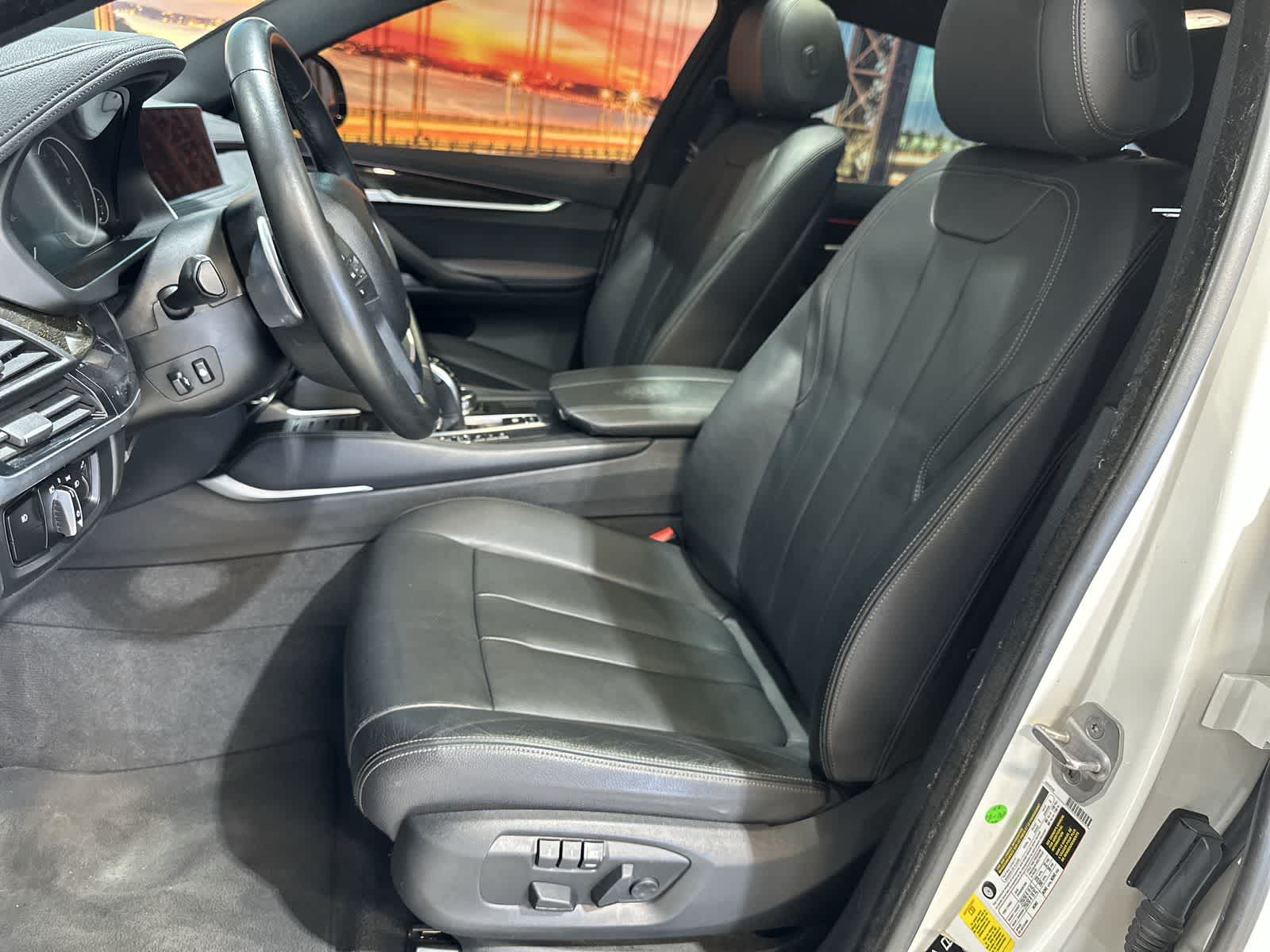 Thumbnail: 2019 BMW X6 - 23