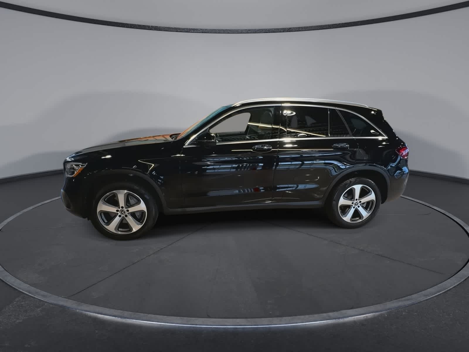Thumbnail: 2022 Mercedes-Benz GLC - 6