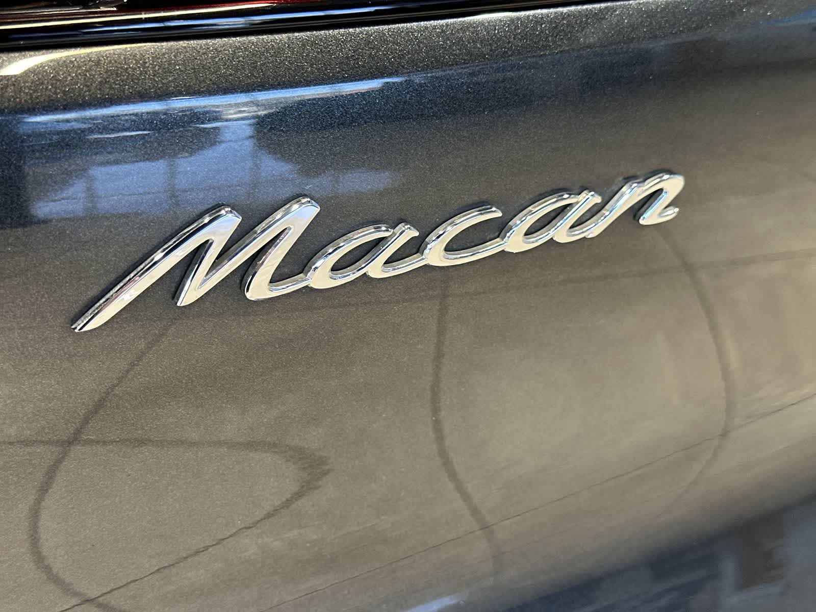 Thumbnail: 2023 Porsche Macan - 19