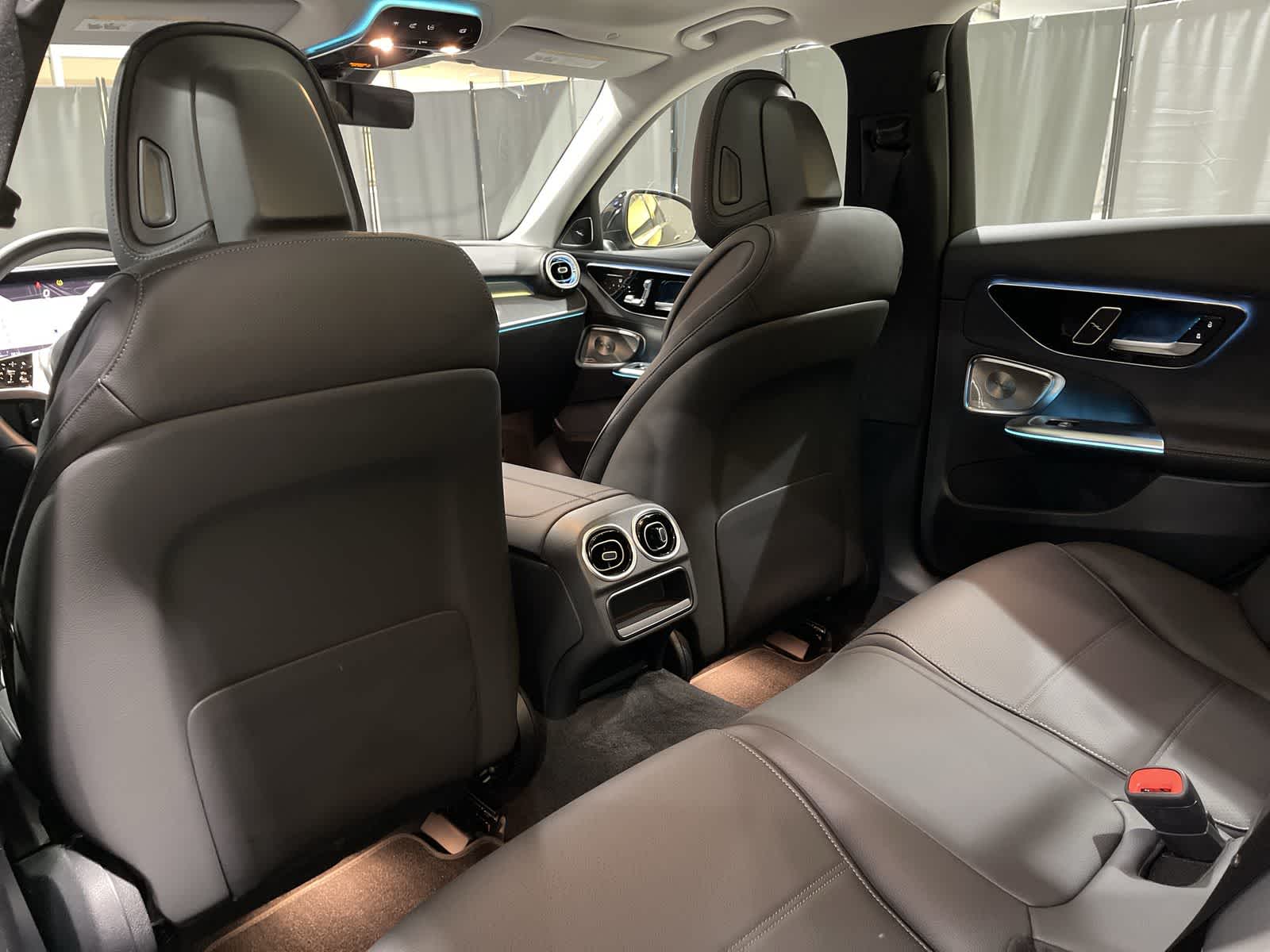 Thumbnail: 2025 Mercedes-Benz C-Class - 24