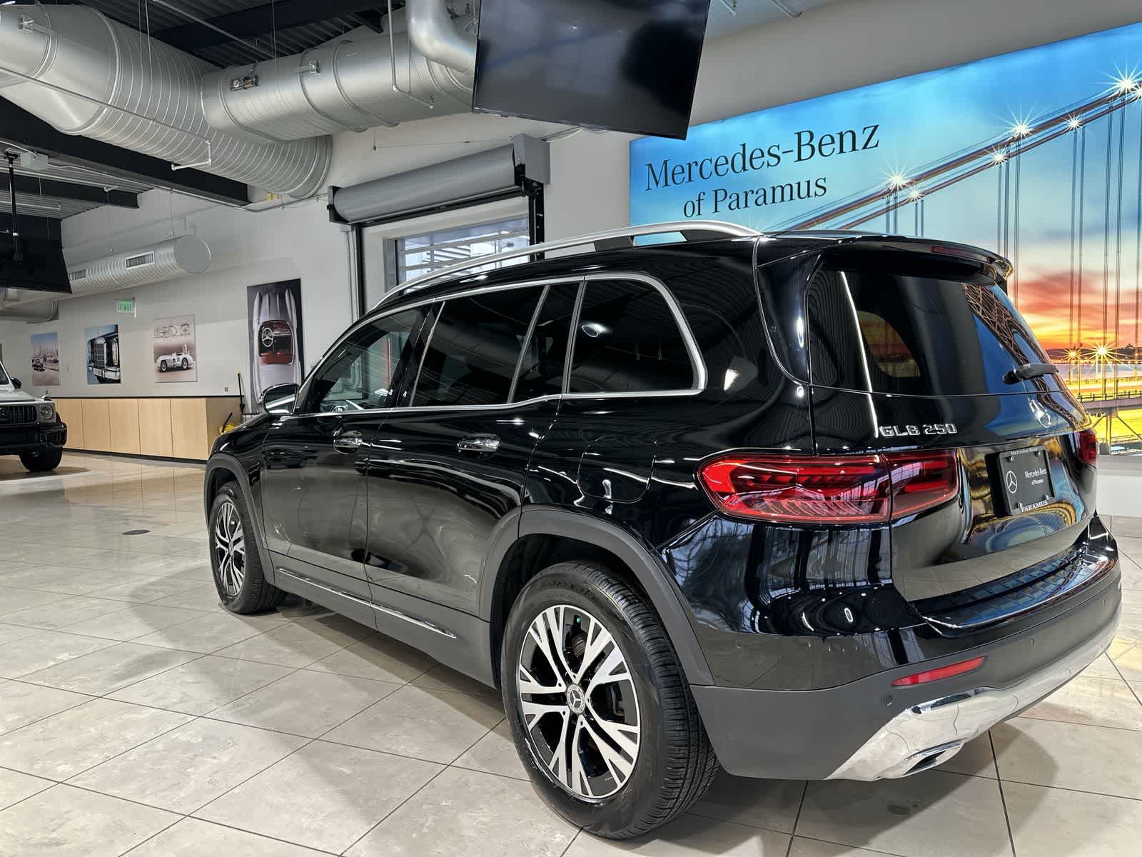 Thumbnail: 2025 Mercedes-Benz GLB - 16