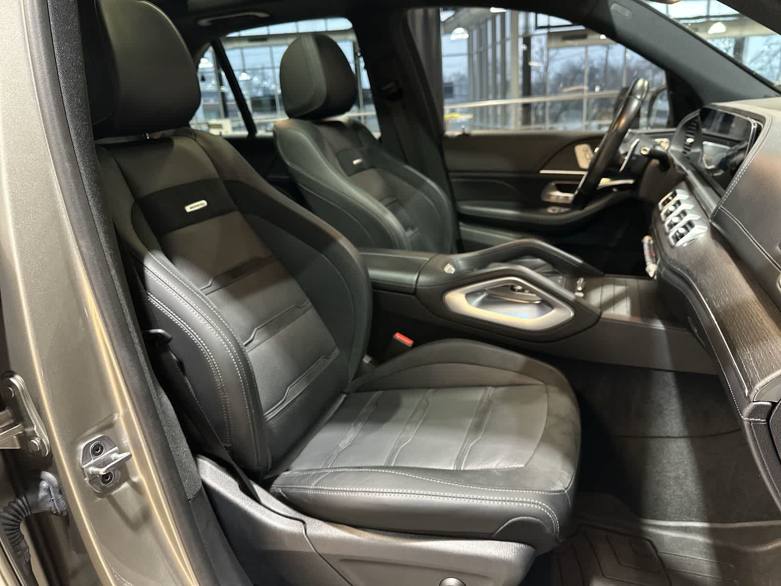 Thumbnail: 2021 Mercedes-Benz GLE - 26