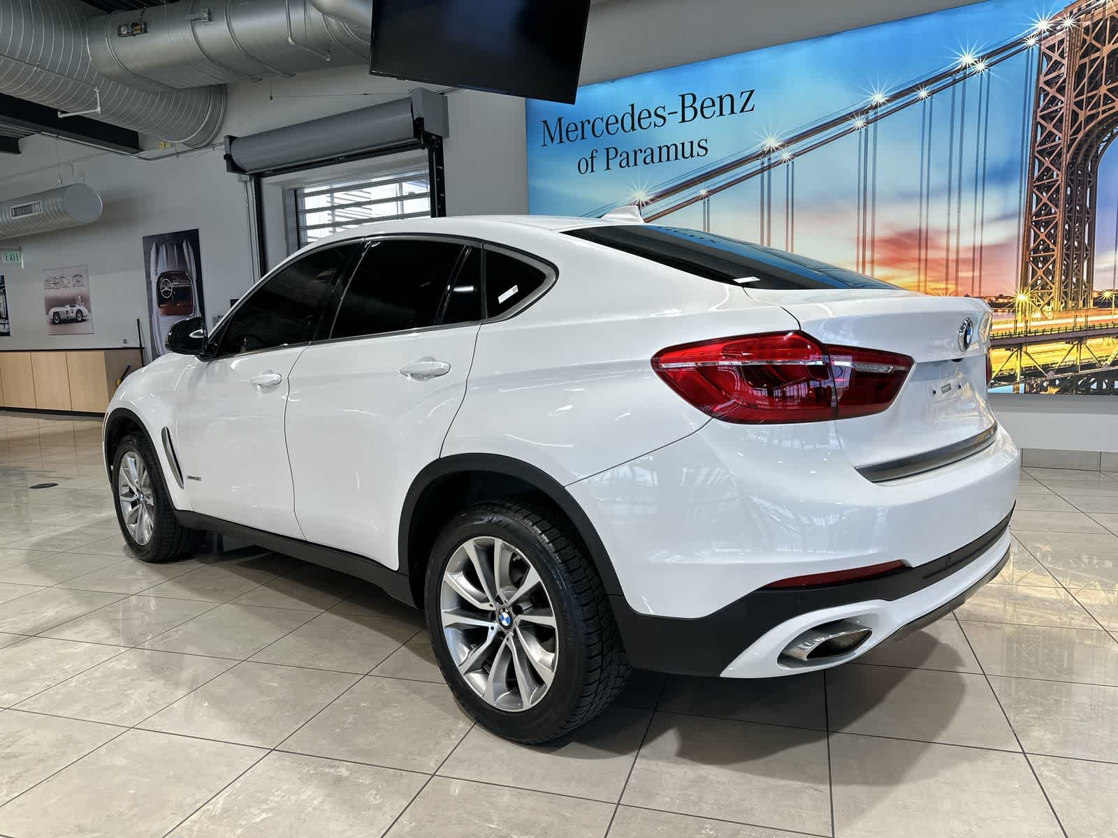 Thumbnail: 2019 BMW X6 - 16