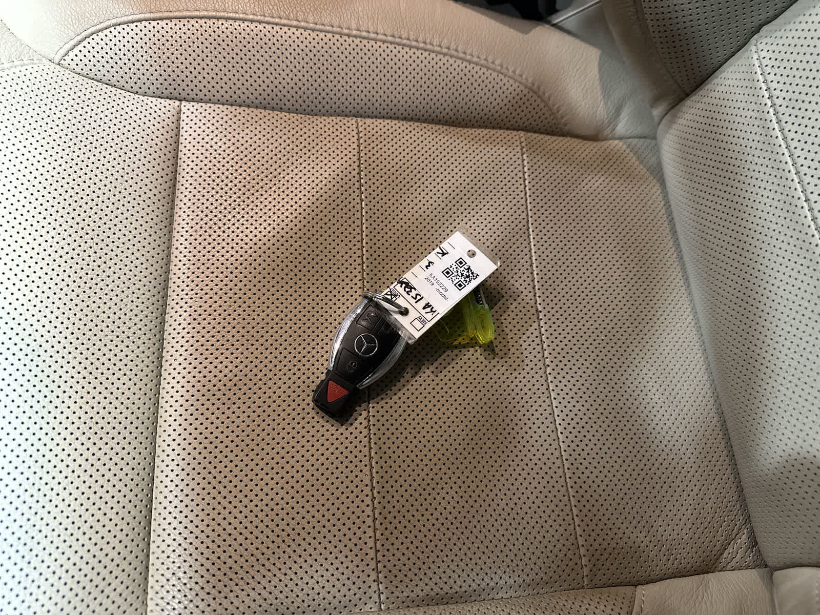 Thumbnail: 2019 Mercedes-Benz GLE - 32