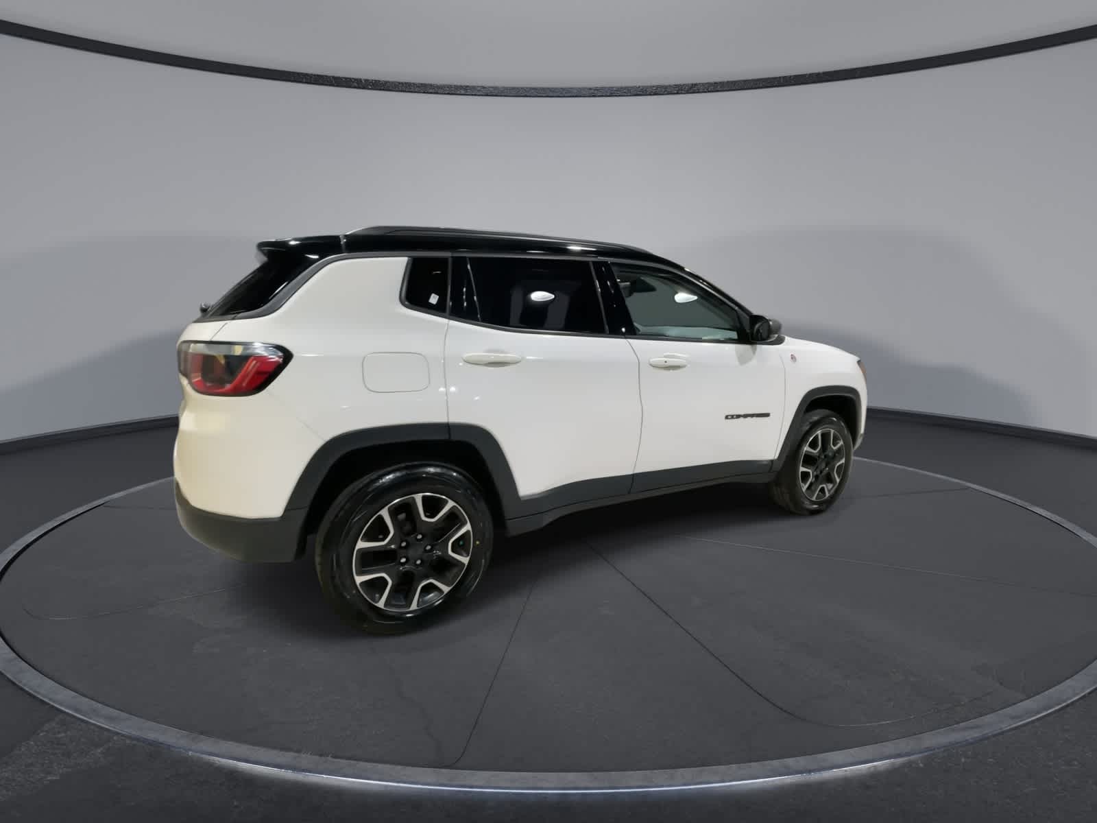 Thumbnail: 2020 Jeep Compass - 12