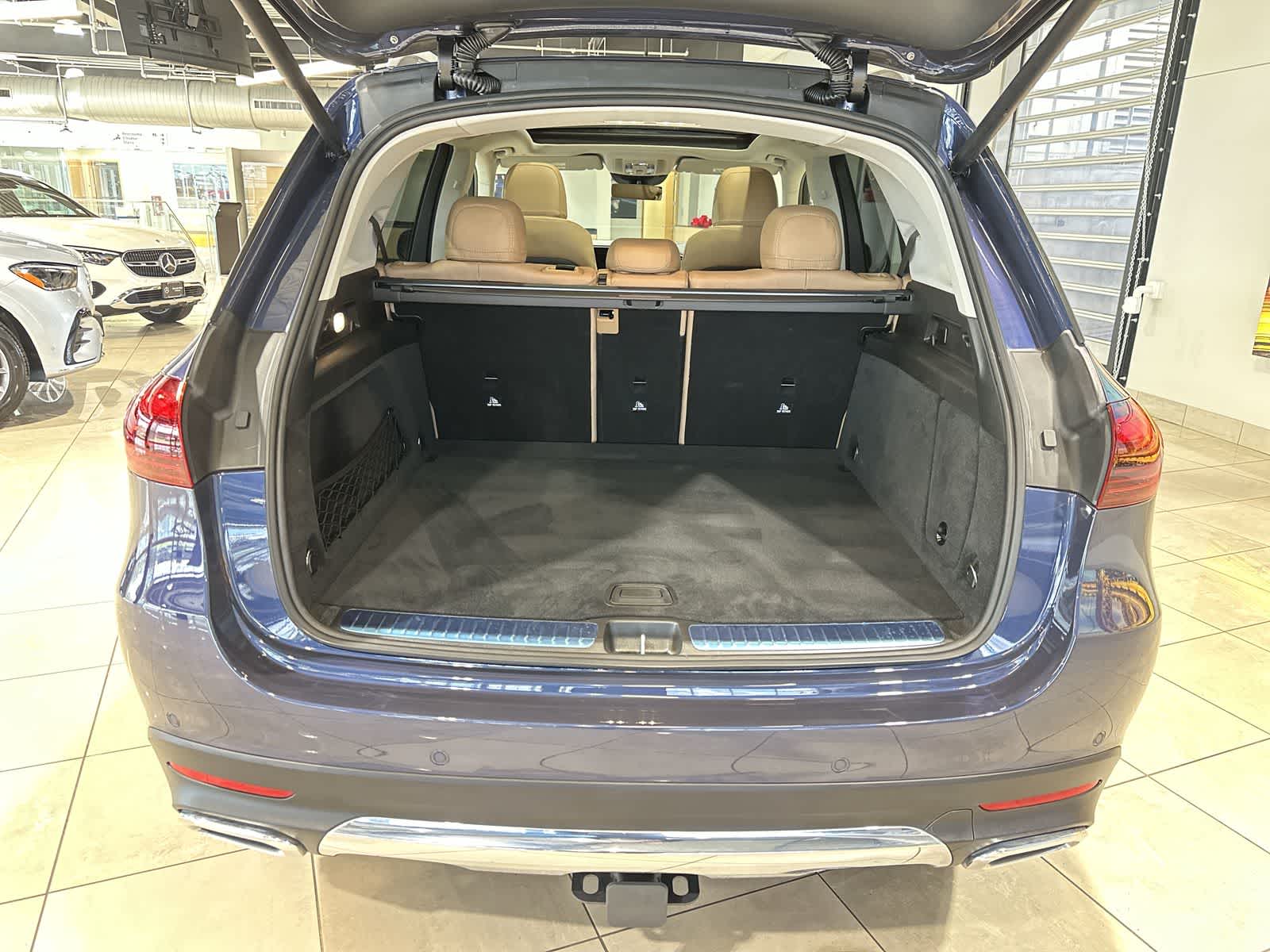 Thumbnail: 2026 Mercedes-Benz GLE - 31