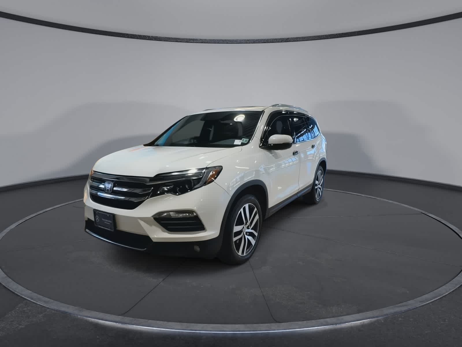 Thumbnail: 2017 Honda Pilot - 5