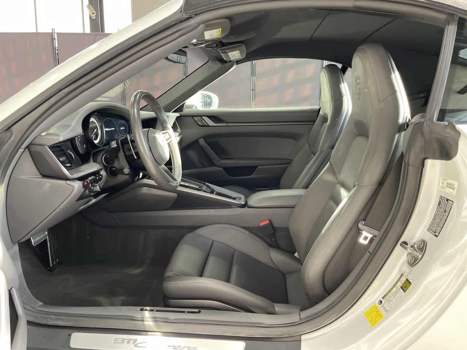 Thumbnail: 2020 Porsche 911 - 14