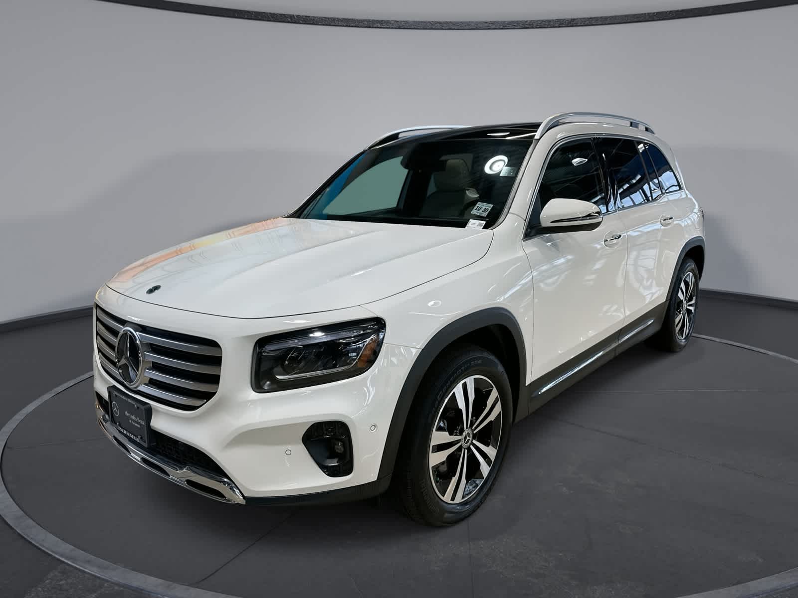 Thumbnail: 2026 Mercedes-Benz GLB - 1