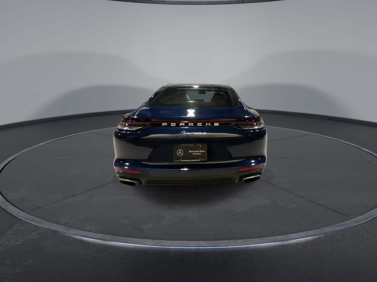 Thumbnail: 2022 Porsche Panamera - 11