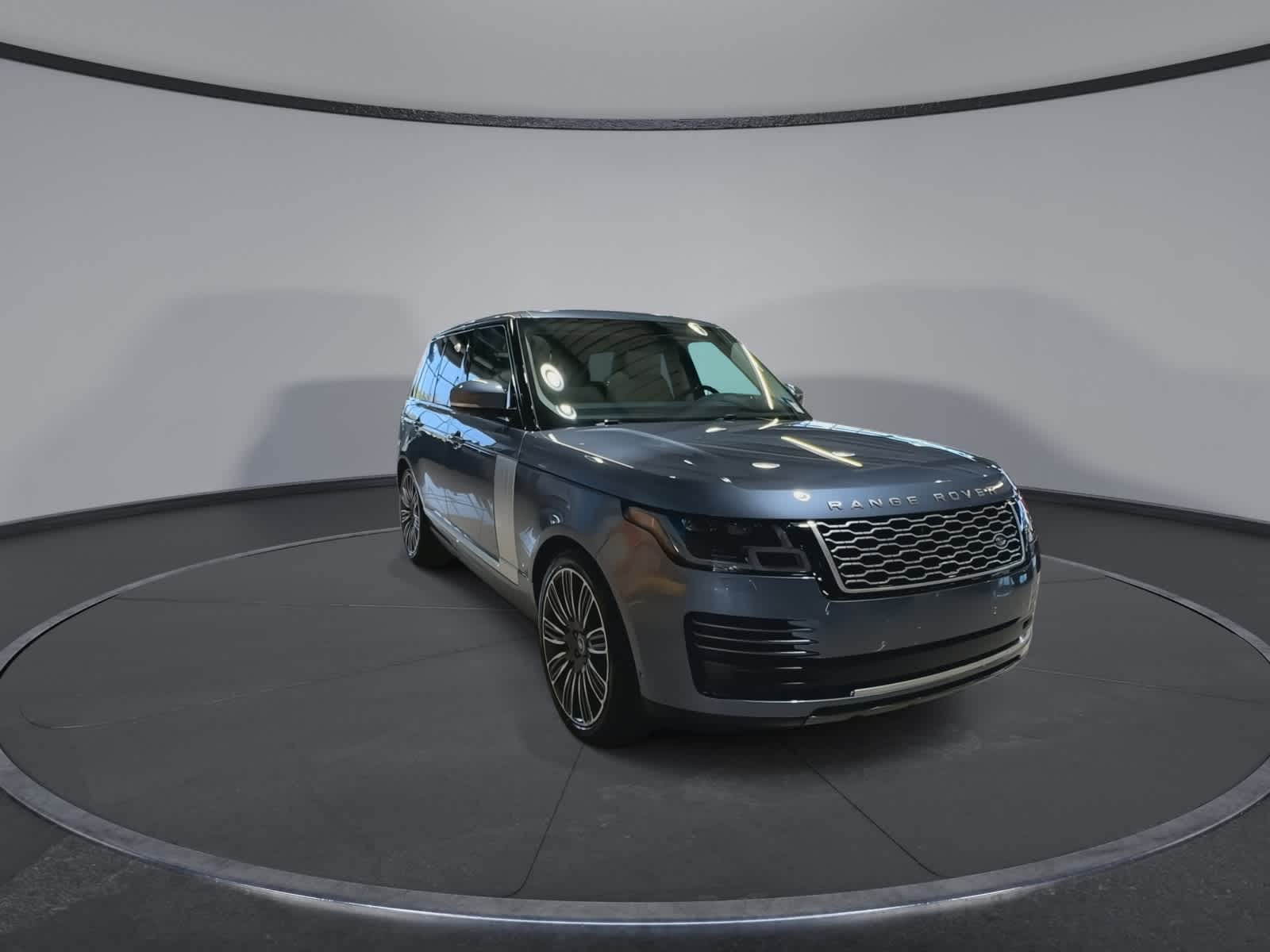 Thumbnail: 2021 Land Rover Range Rover - 2