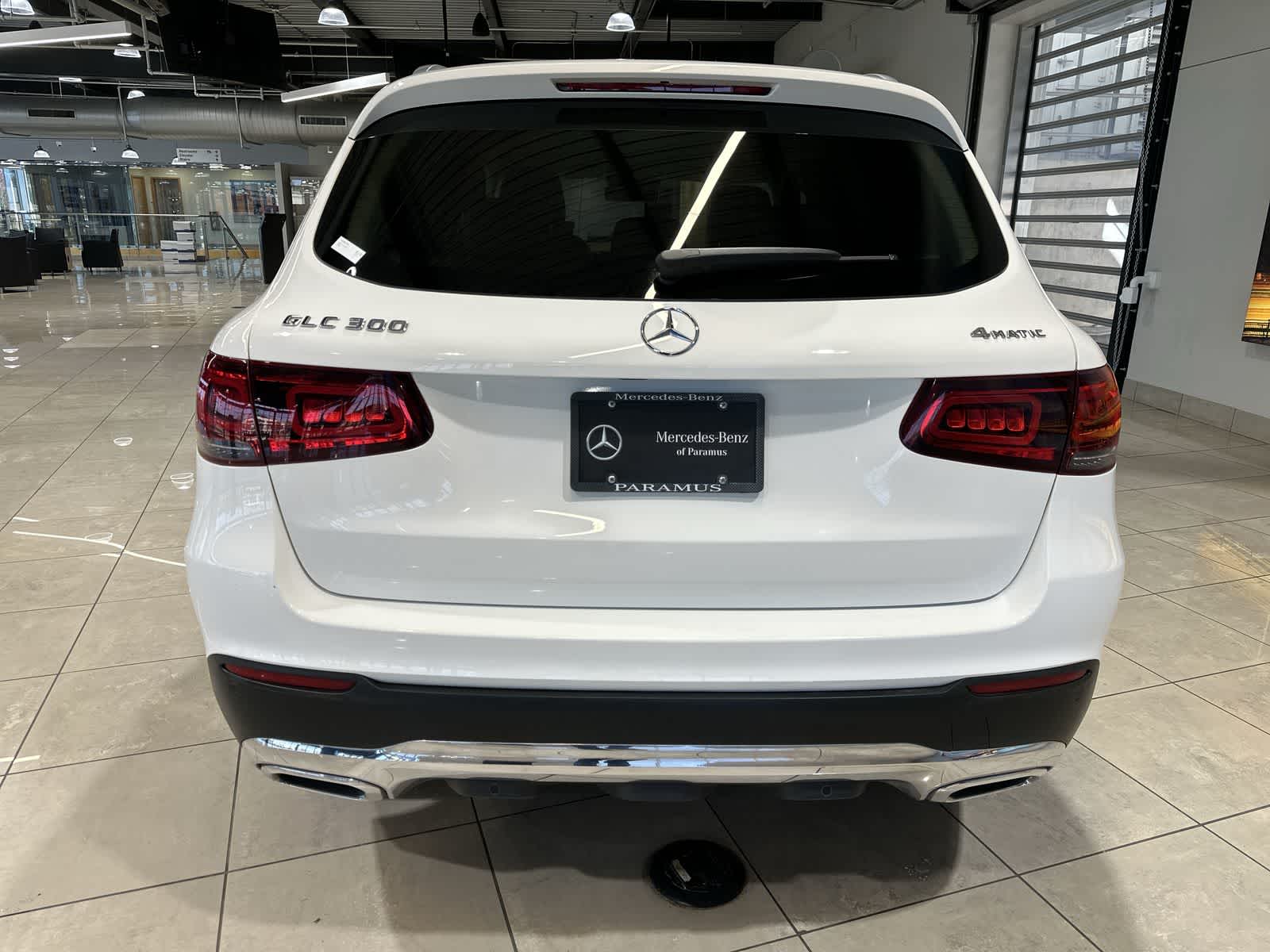 Thumbnail: 2022 Mercedes-Benz GLC - 17