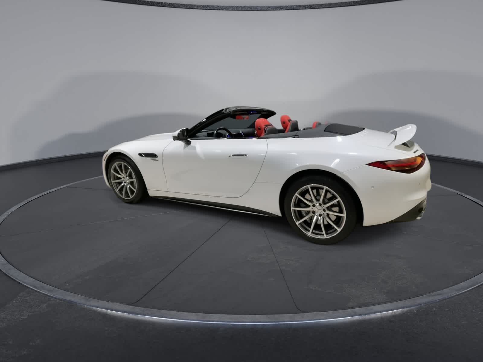 Thumbnail: 2023 Mercedes-Benz SL-Class - 8