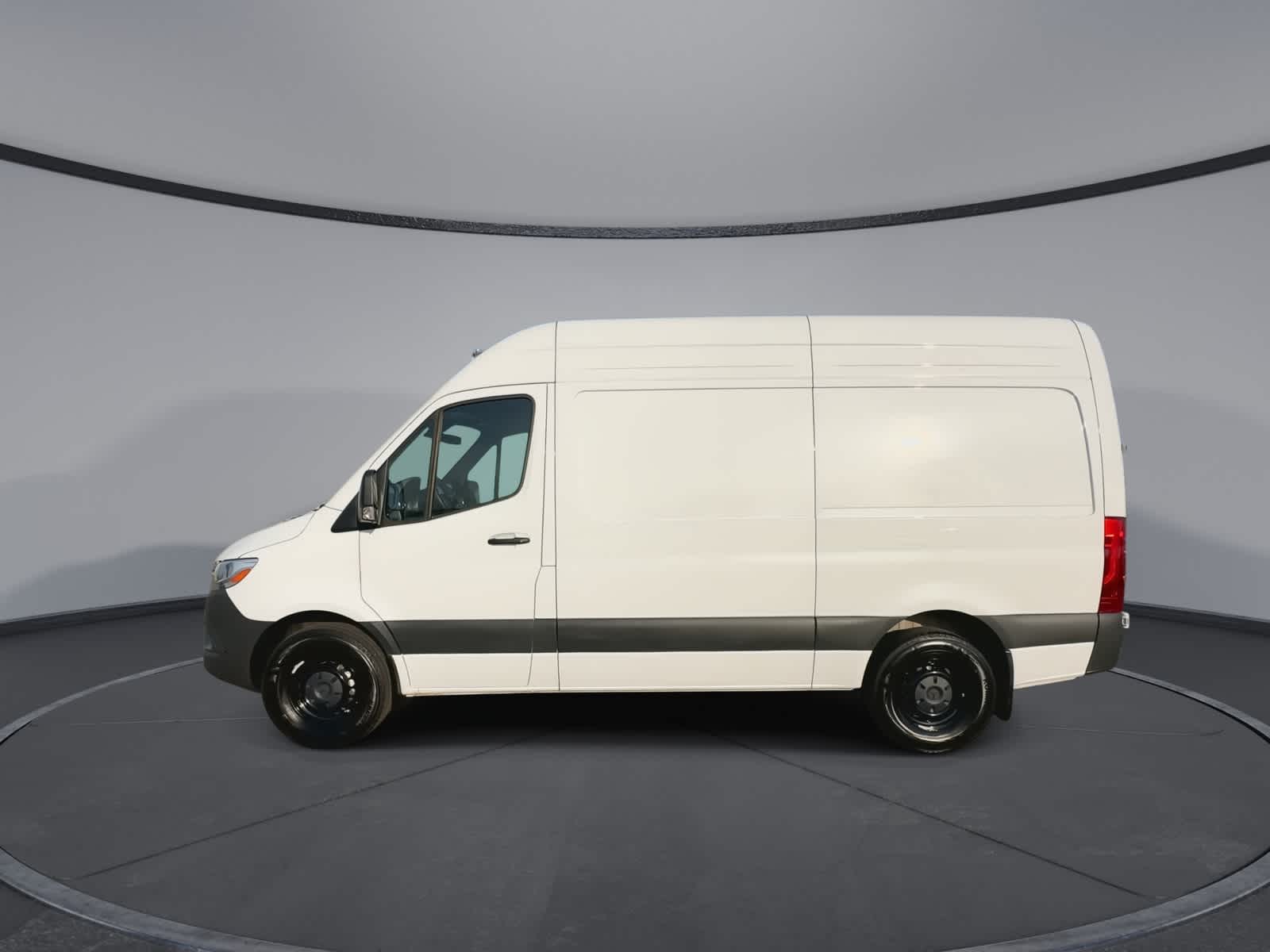 Thumbnail: 2025 Mercedes-Benz Sprinter - 7