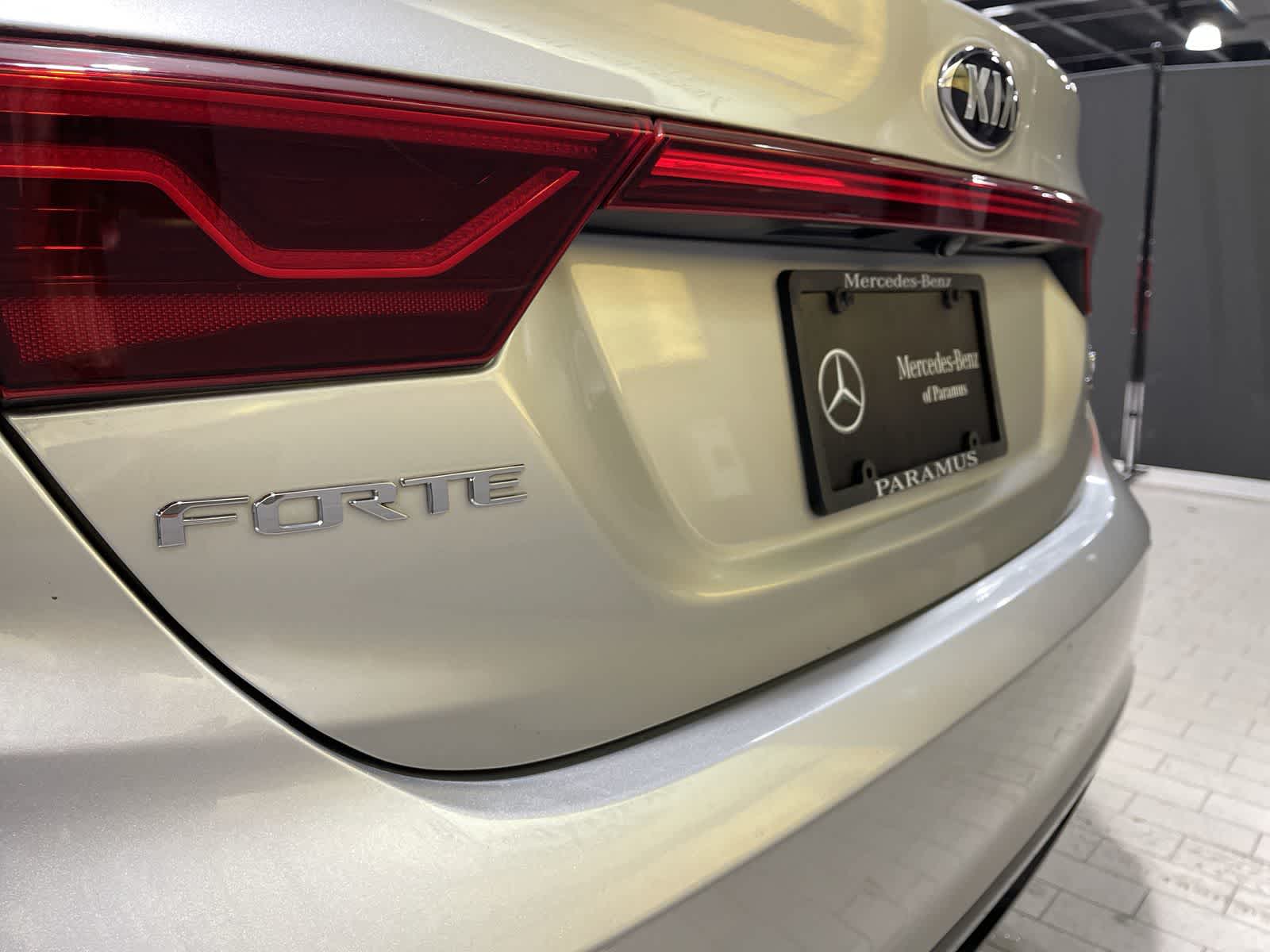 Thumbnail: 2019 Kia Forte - 19