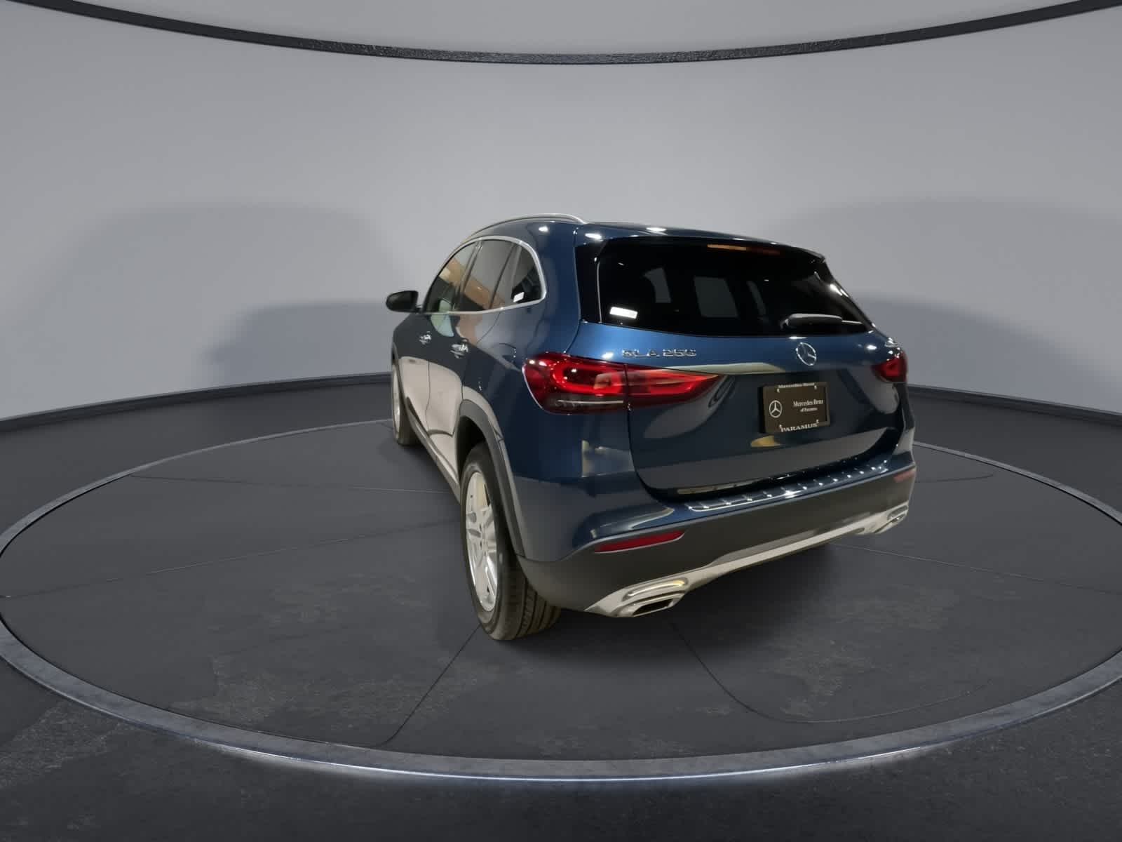 Thumbnail: 2023 Mercedes-Benz GLA - 9