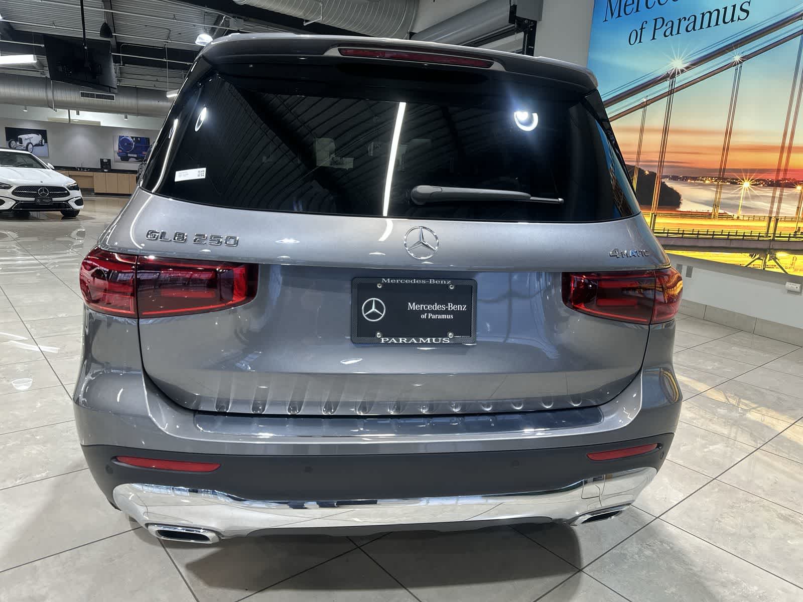 Thumbnail: 2026 Mercedes-Benz GLB - 17