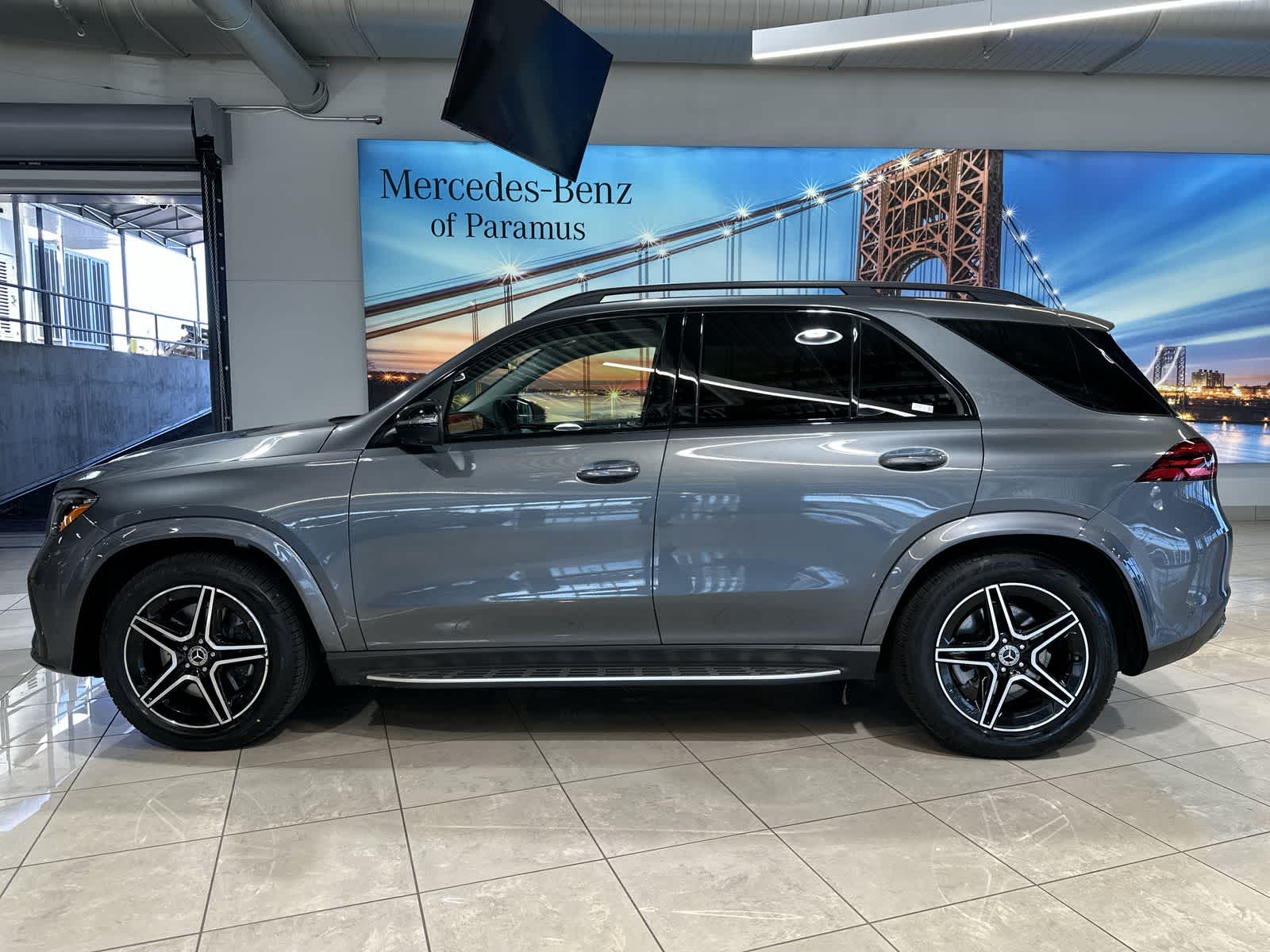 Thumbnail: 2024 Mercedes-Benz GLE - 15
