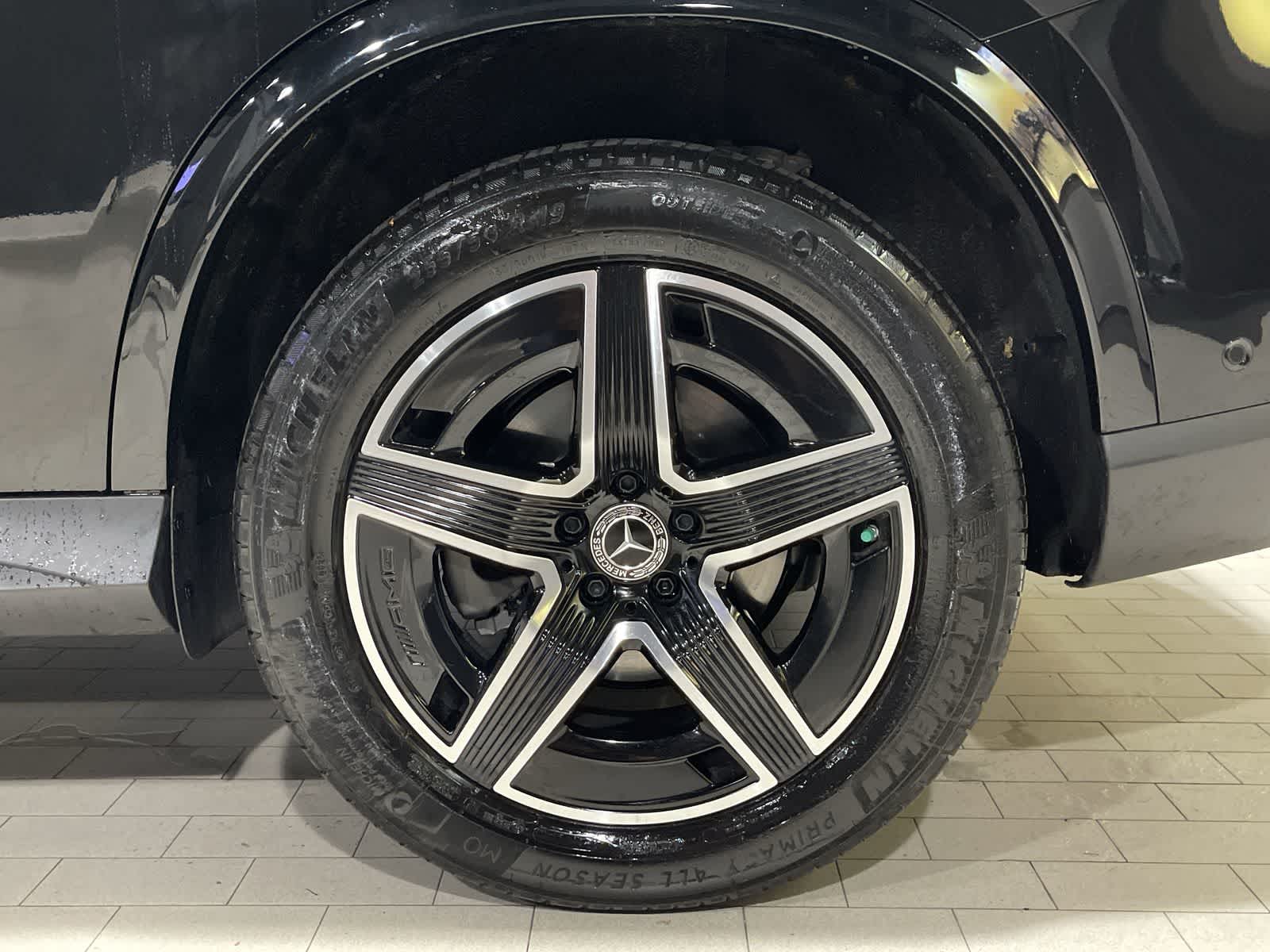 Thumbnail: 2025 Mercedes-Benz GLC - 20