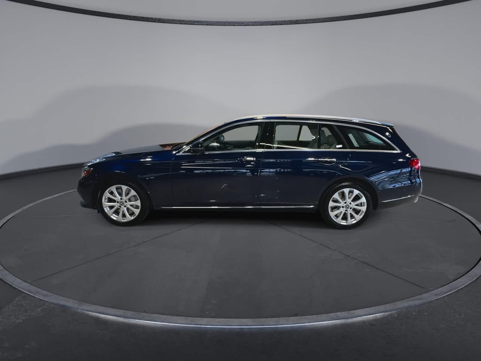 Thumbnail: 2019 Mercedes-Benz E-Class - 7