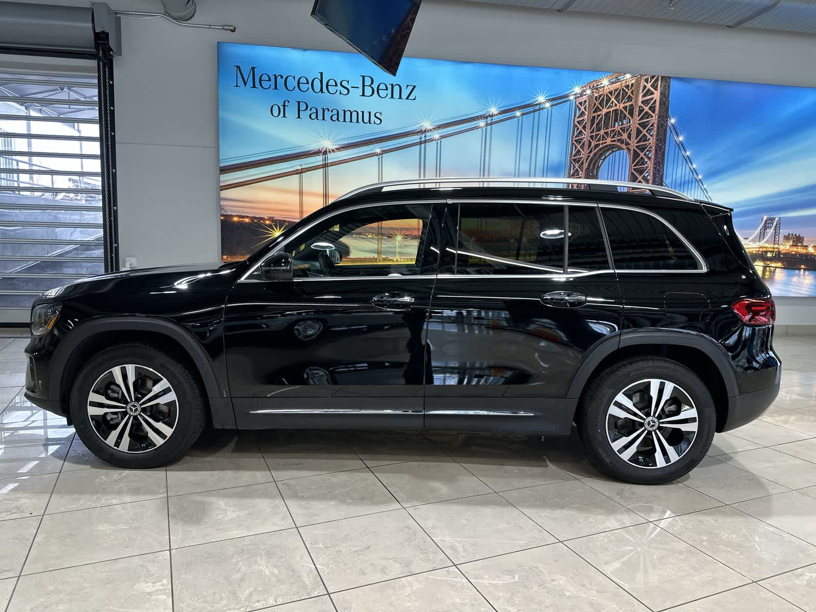 Thumbnail: 2025 Mercedes-Benz GLB - 15