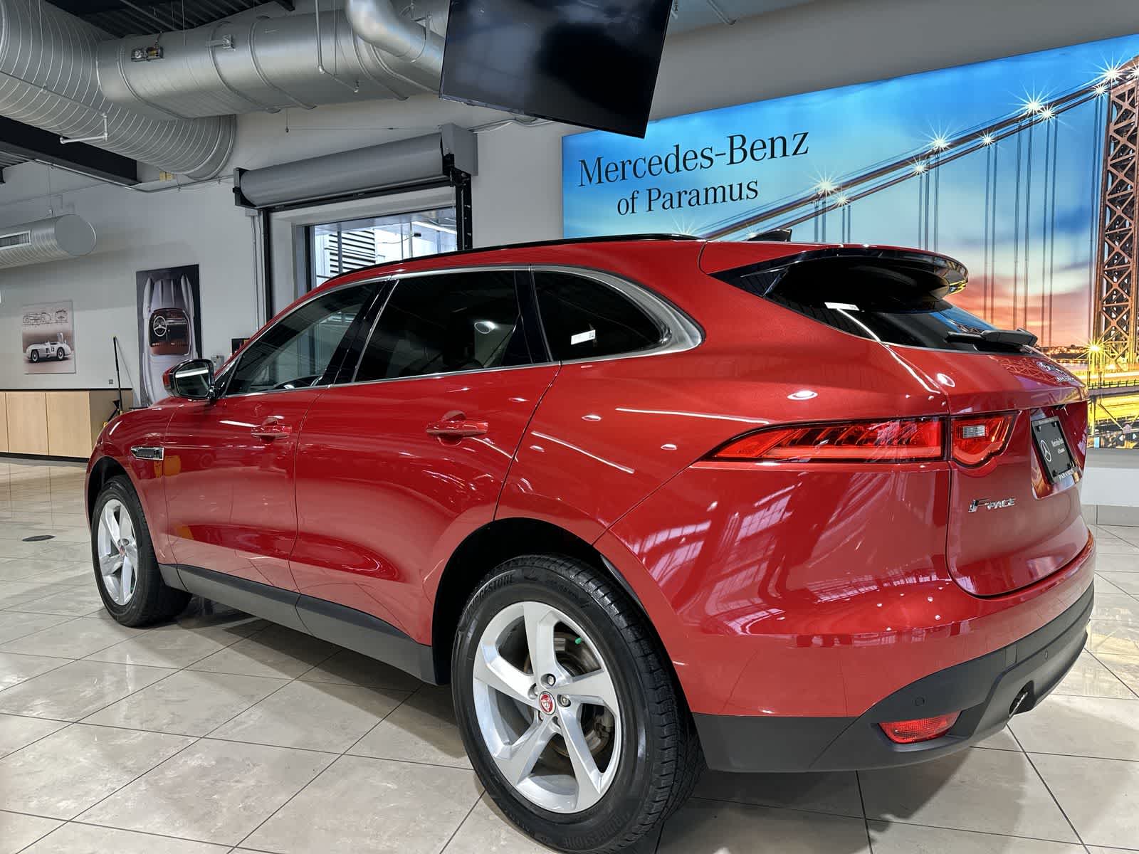 Thumbnail: 2020 Jaguar F-Pace - 16