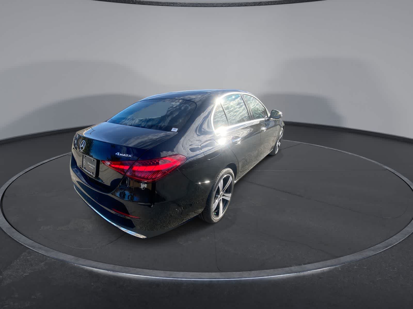 Thumbnail: 2025 Mercedes-Benz C-Class - 8