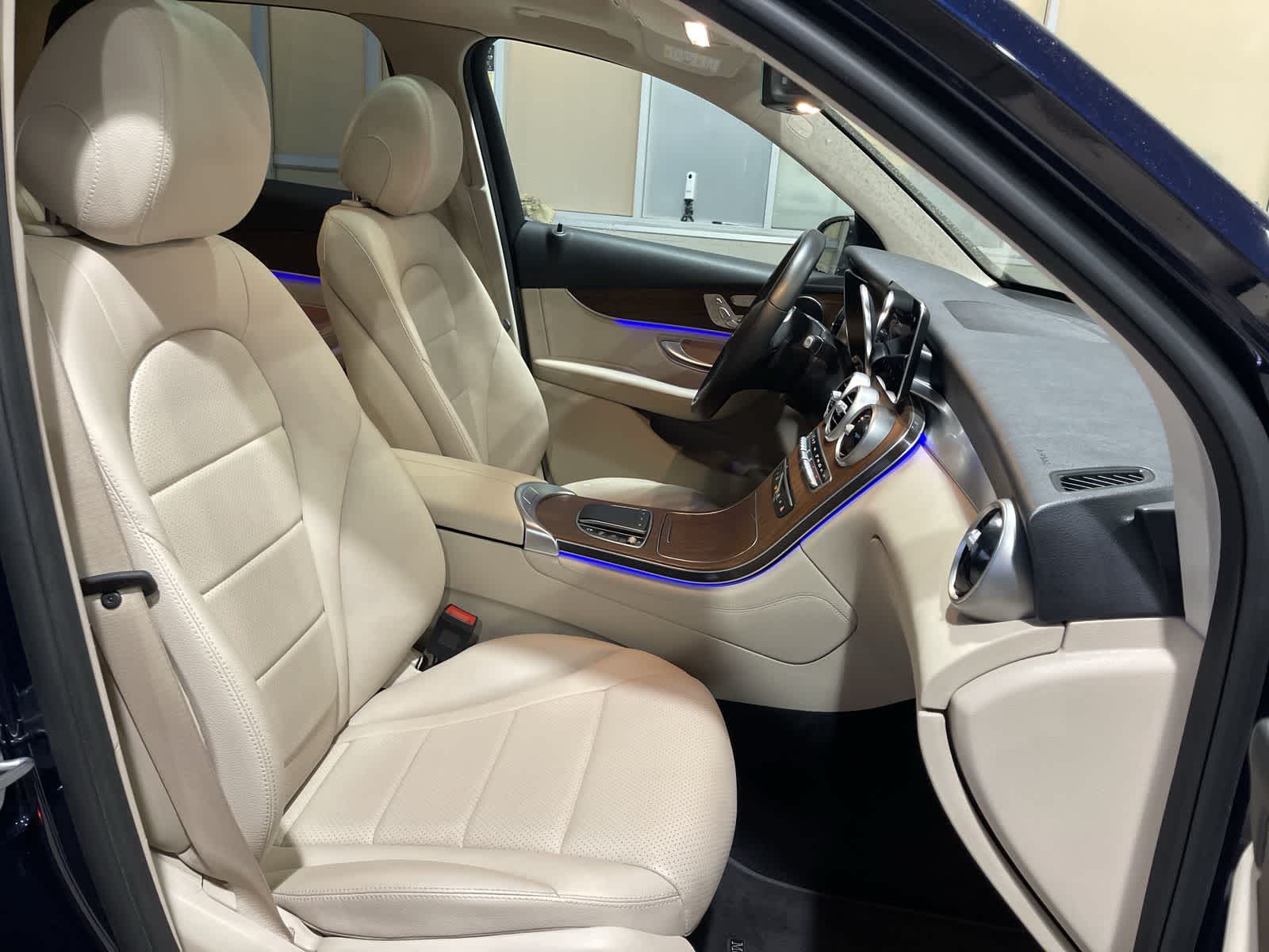 Thumbnail: 2021 Mercedes-Benz GLC - 26
